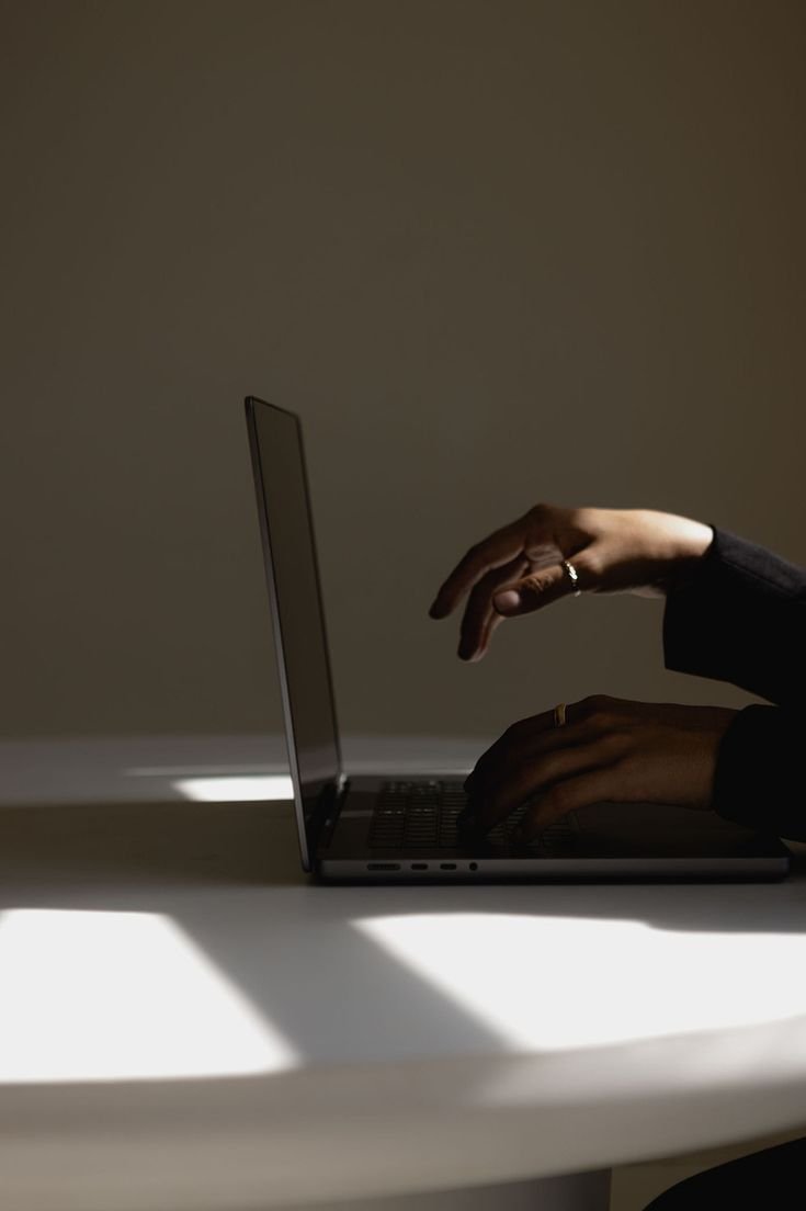 hellolovelyliving business