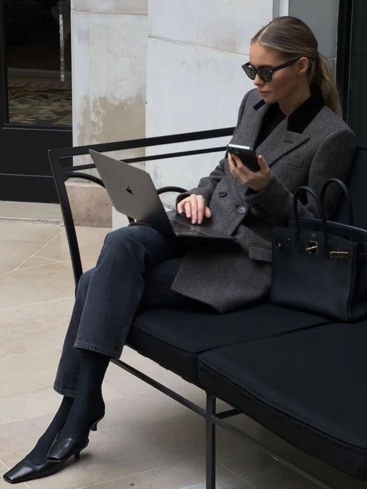 hellolovelyliving business growth