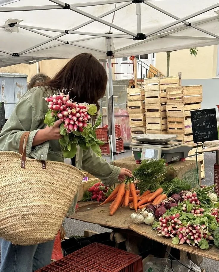 hellolovelyliving farmers market
