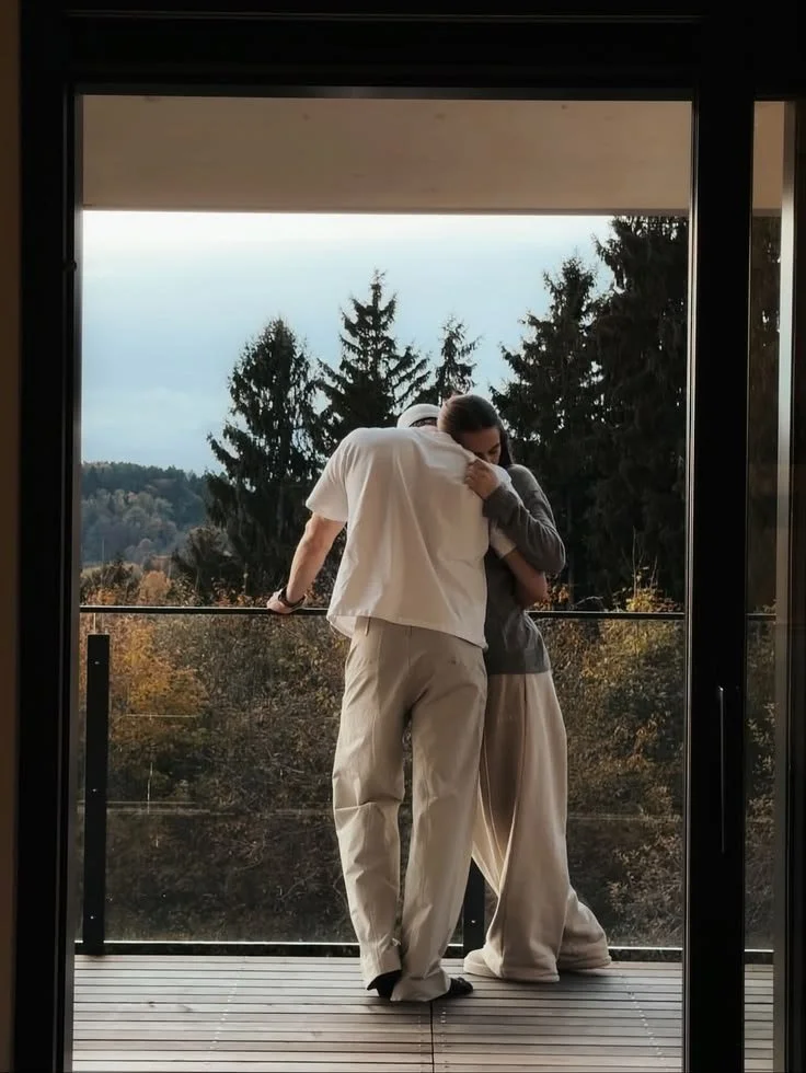 hellolovelyliving couples therapy