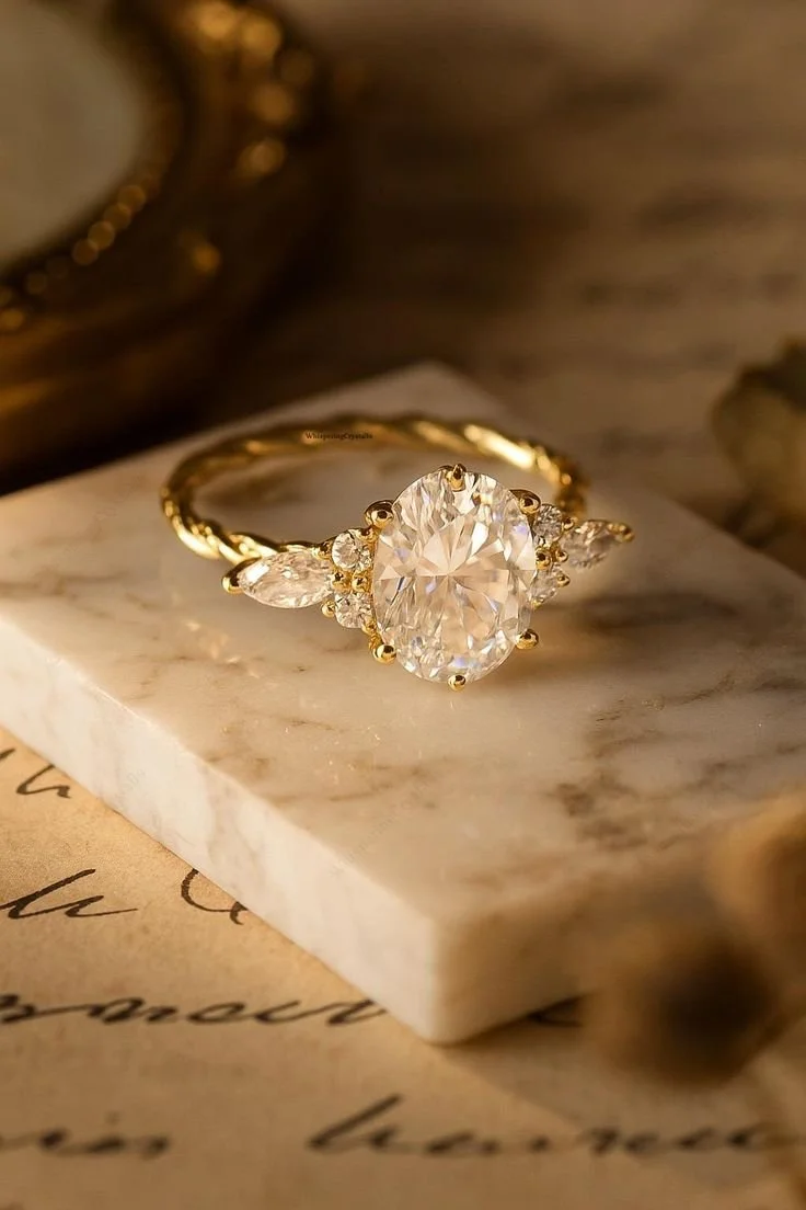 hellolovelyliving vintage elegant ring