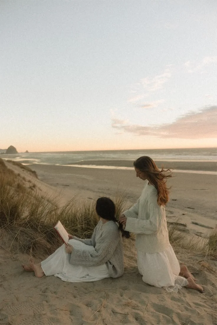 hellolovelyliving supporting a friend