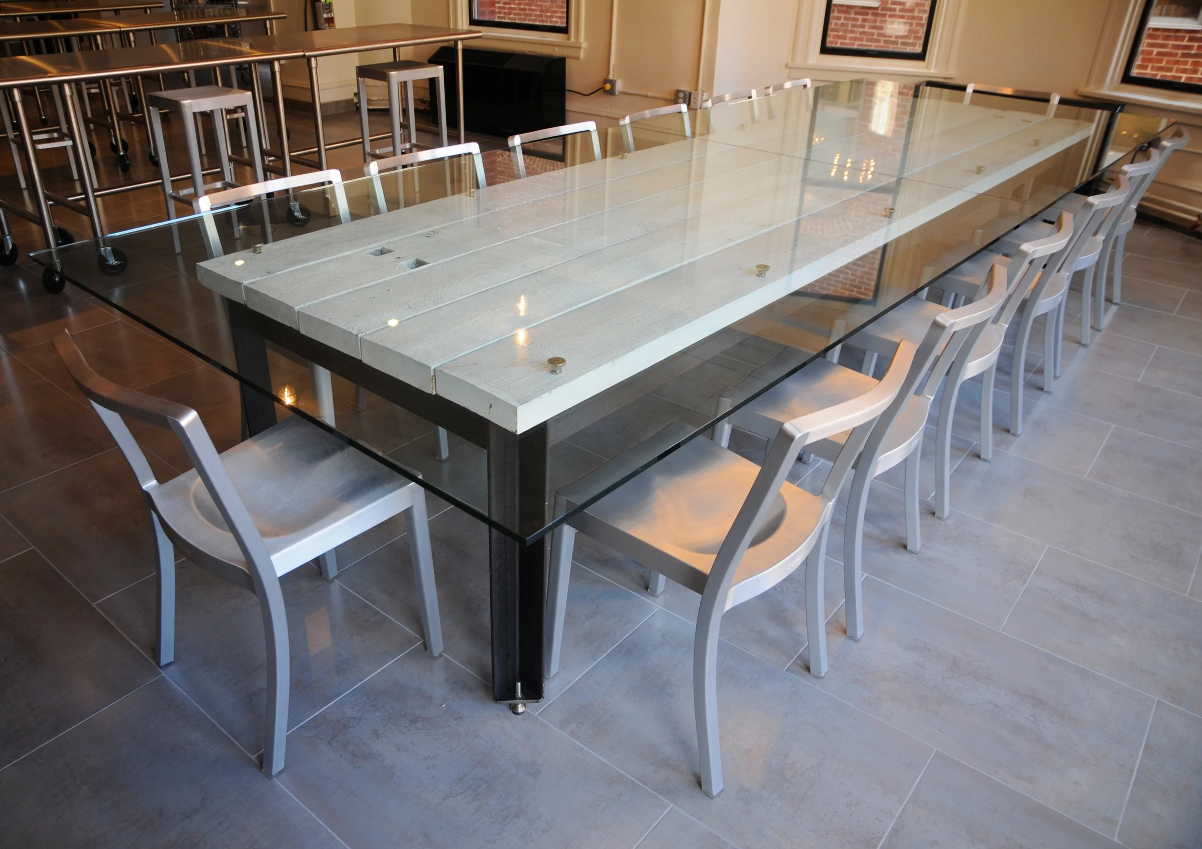 FURNITURE / RECLAIMED