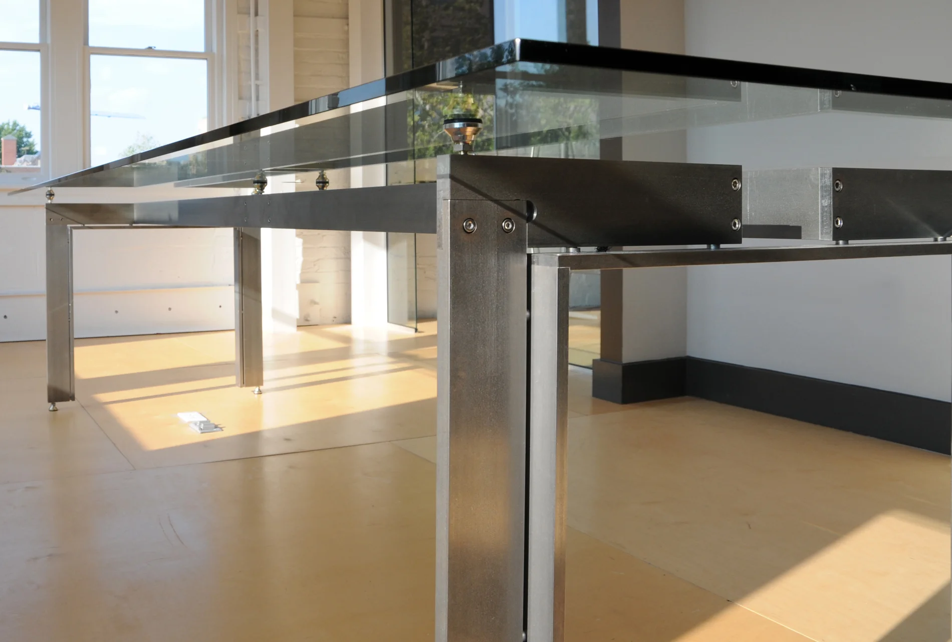   FURNITURE &nbsp;/ MACHINE TABLE 