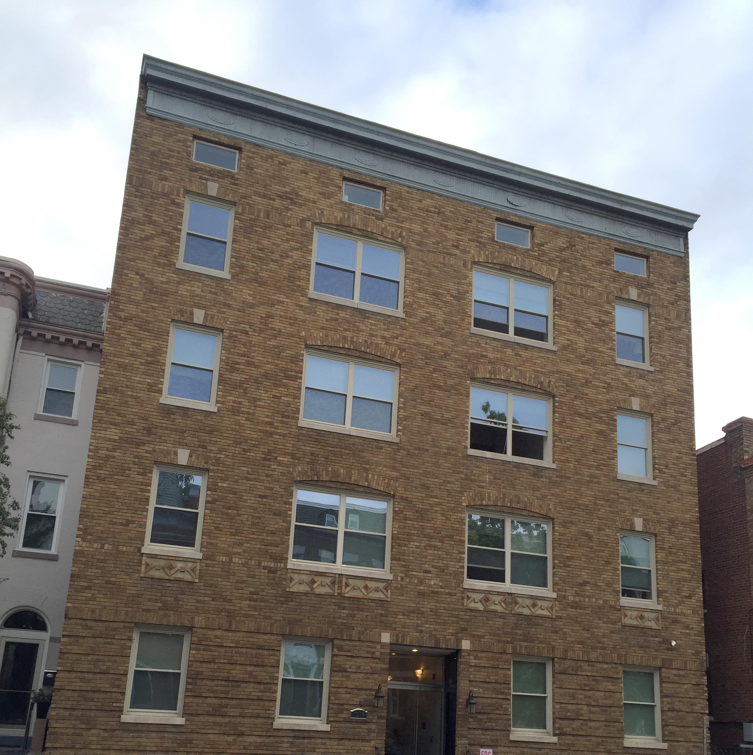 MULTI-FAMILY / PARK ROAD
