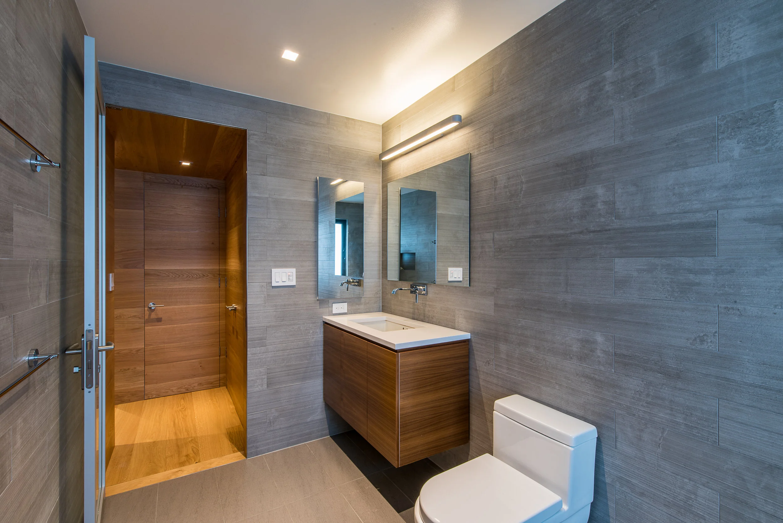 RESIDENTIAL / Meridian / INFO+