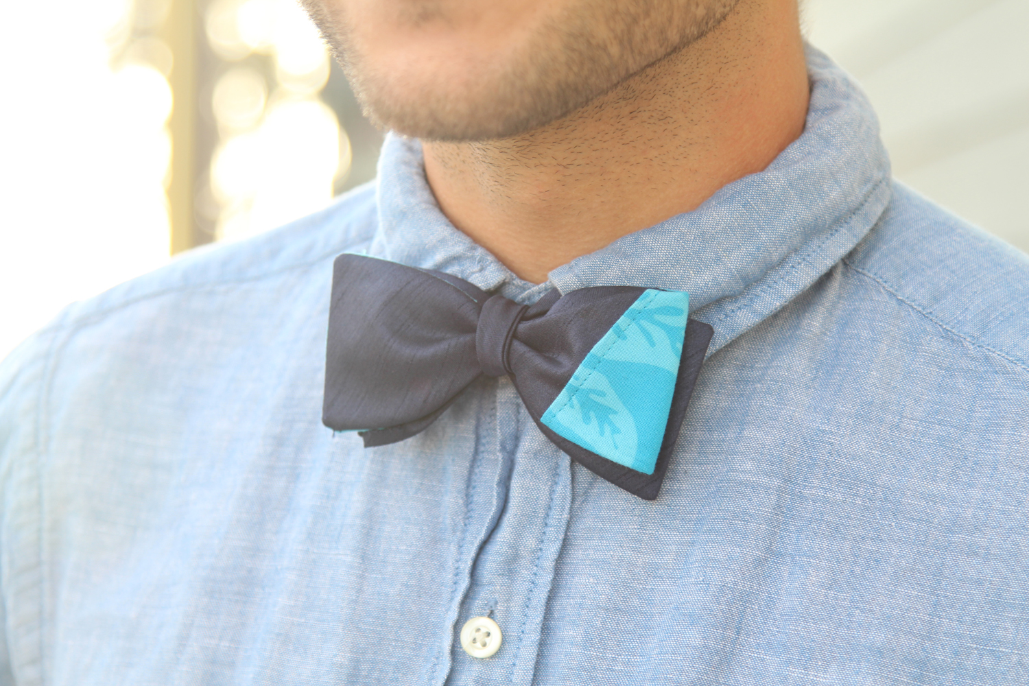  Your dapper bow ties from Solo Album have multiple ways of wearing them. &nbsp;Unlike the two-toned bow tie where both sides are completely different colors, Your Dapper bow-ties can create a much more sophisticated look by using the  rule of thirds