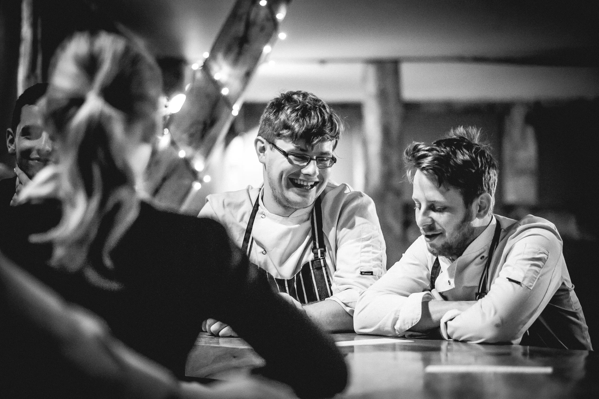 Supper Club. Canon 5Dmkii | 105mm | F2.8 - 1/50th - iso2500