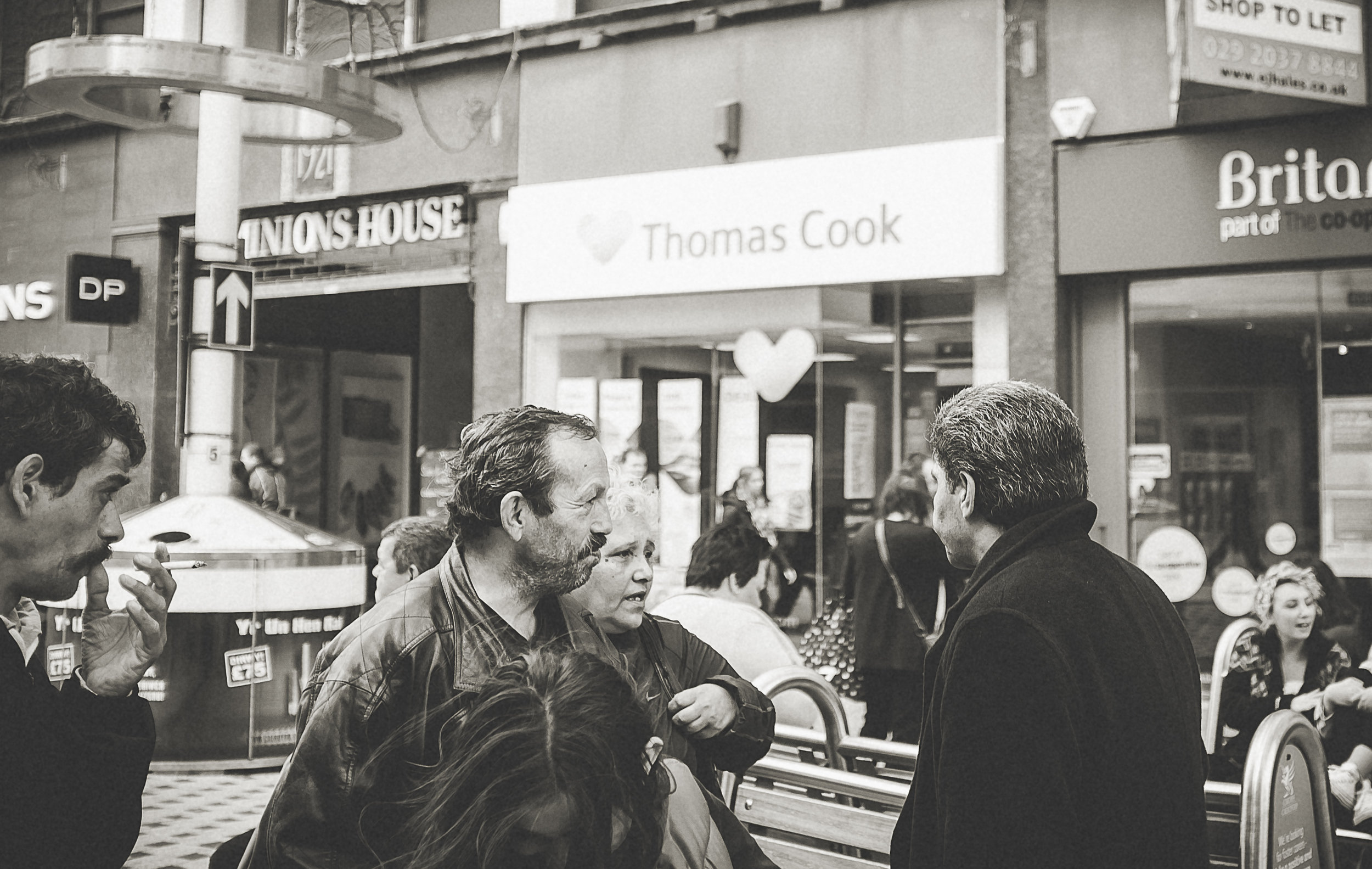 cardiff_street_photography_with_the_fuji_x100-14.jpg