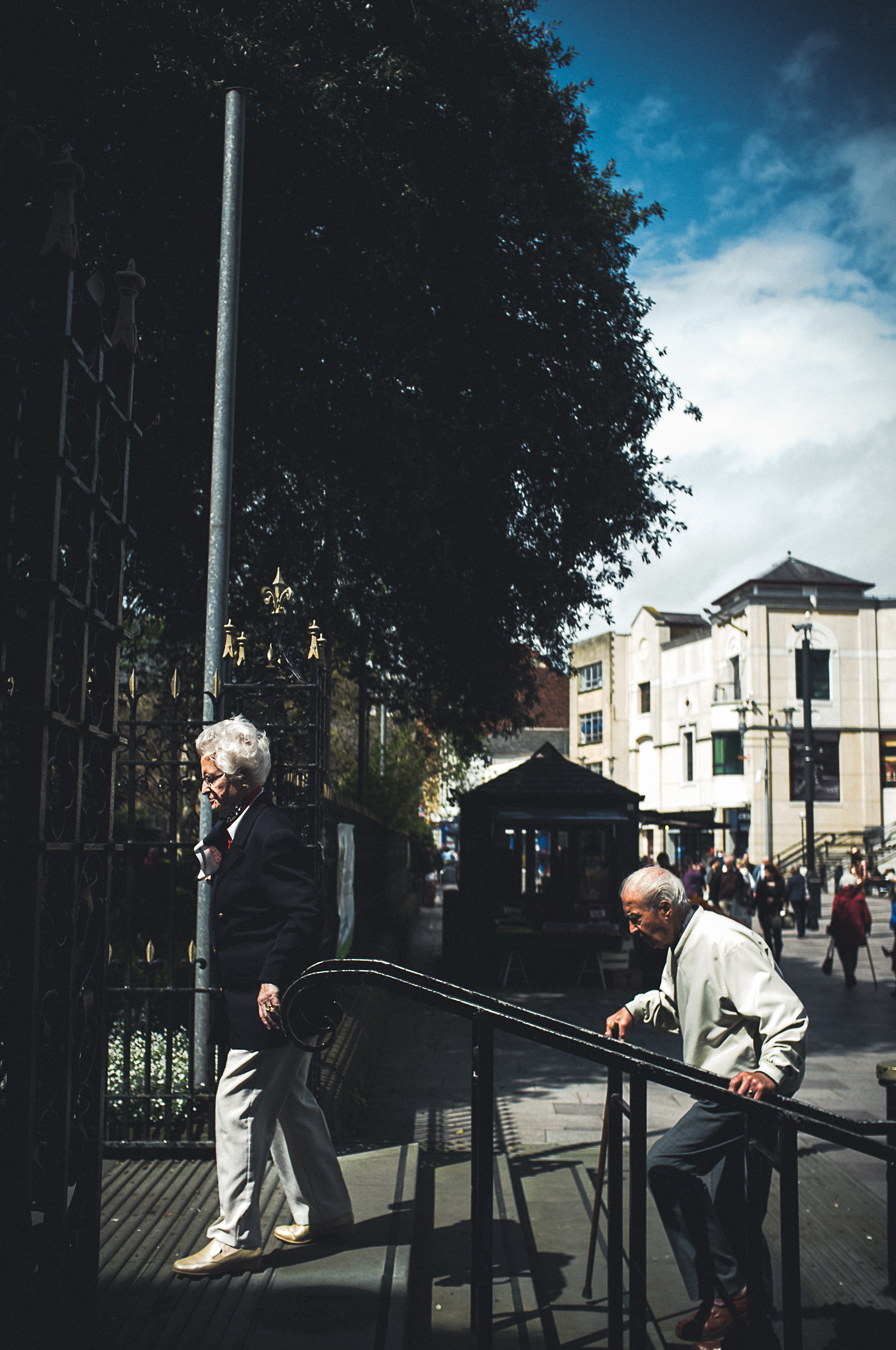 cardiff_street_photography_with_the_fuji_x100-22.jpg