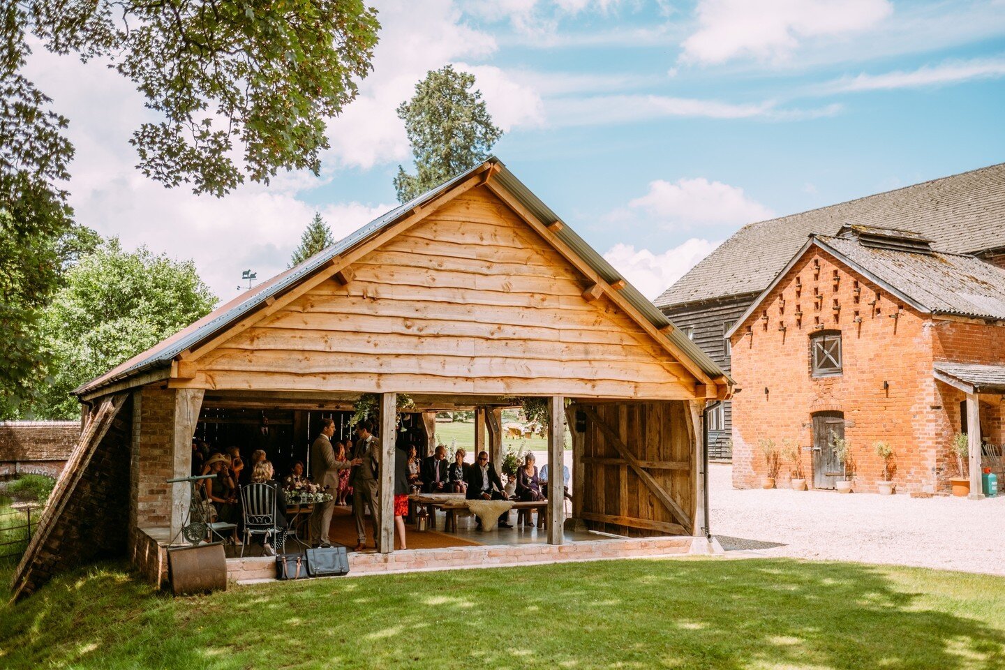Here's one from @the_haybarn_hereford - such a great location for a ceremony. ⁠
⁠
As a photographer, it's always nice to be able to move from the front to the back during the ceremony without getting in the way!⁠
⁠
#weddingphotography #haybarnherefor