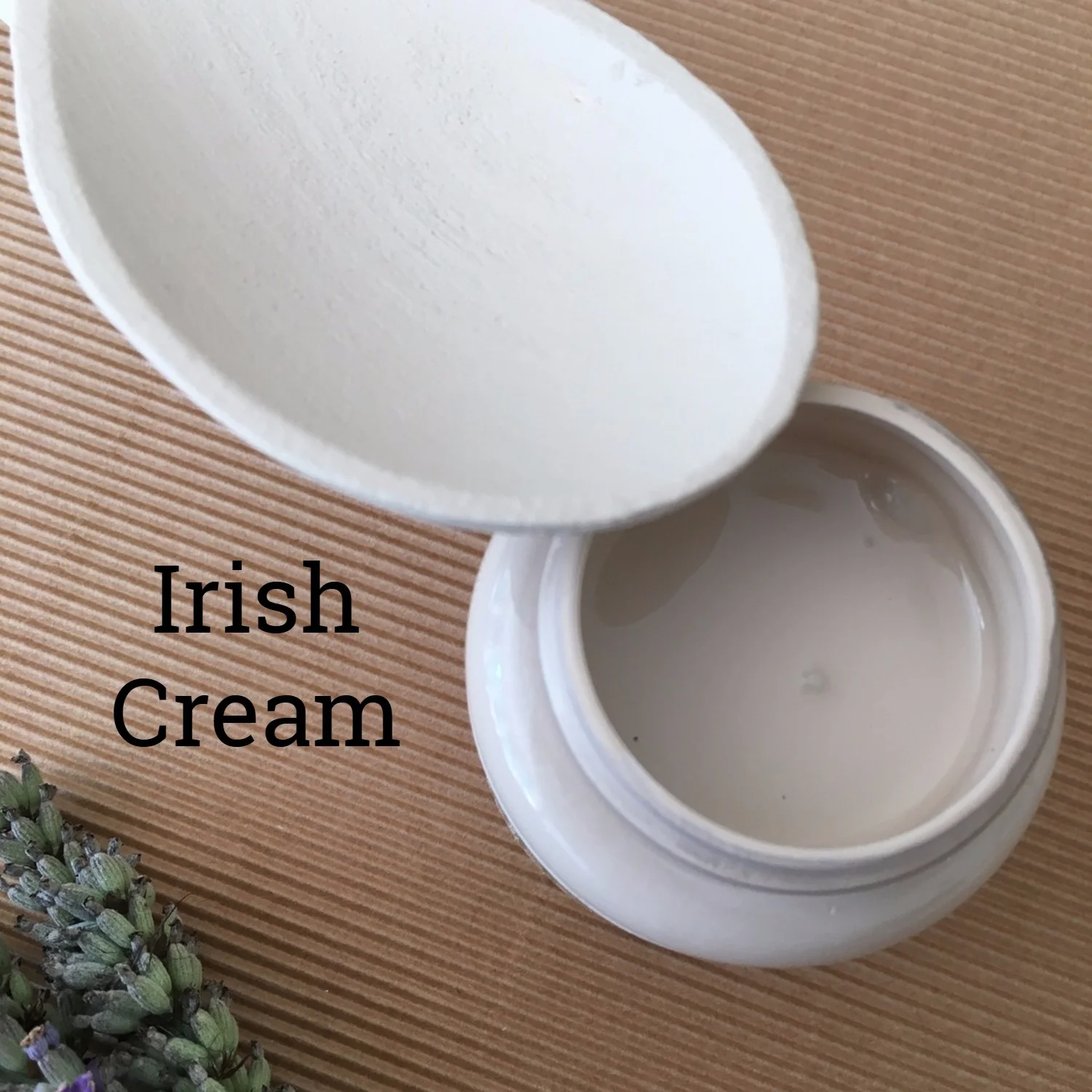 everlong-chalk-paint-irish-cream.jpg
