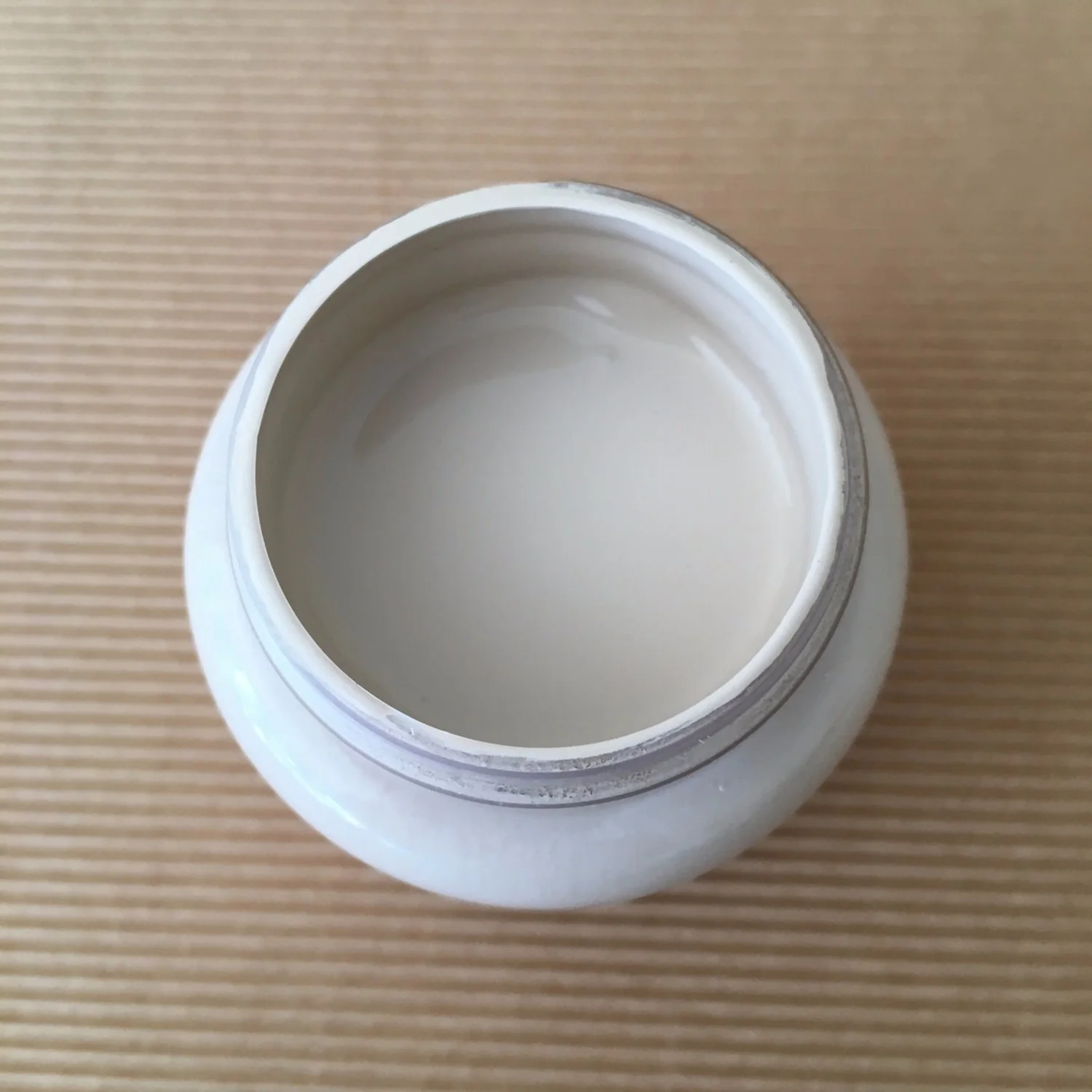 everlong-chalk-paint-irish-cream-1.jpg
