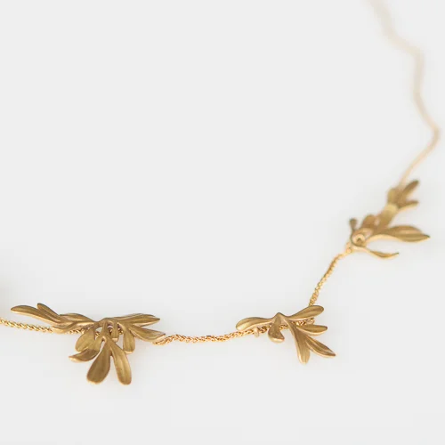 goldleafnecklace500-2.jpg