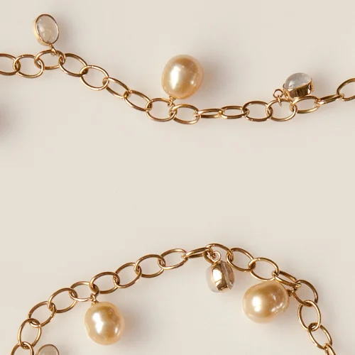 pearlandmoonstonegoldnecklace500-2.jpg