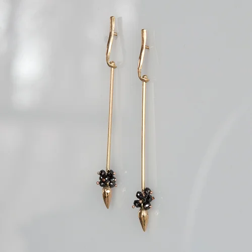 Russel Jones stick earrings gladstone-5.jpg
