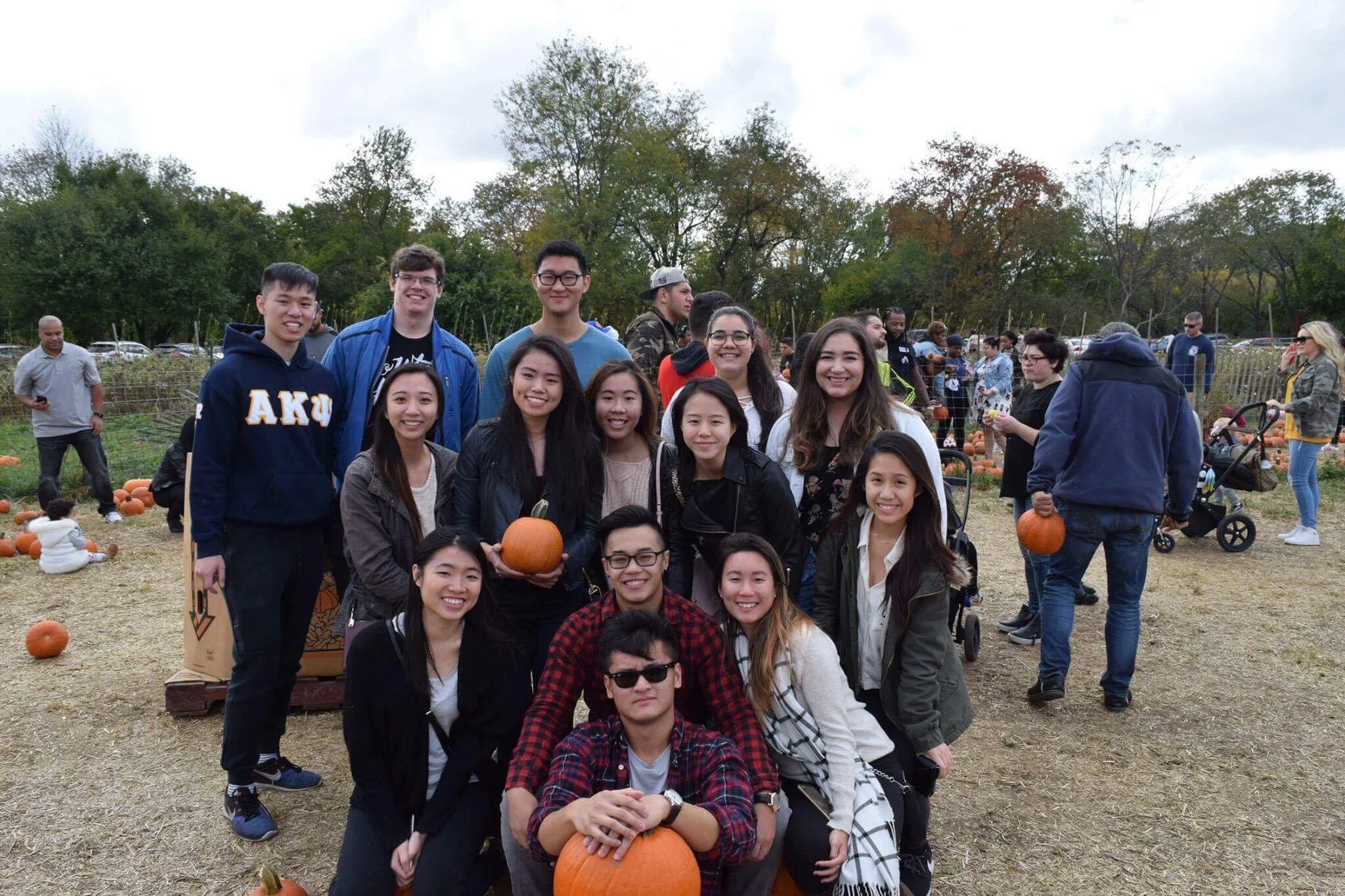  Psi Nu Pumpkin Picking 
