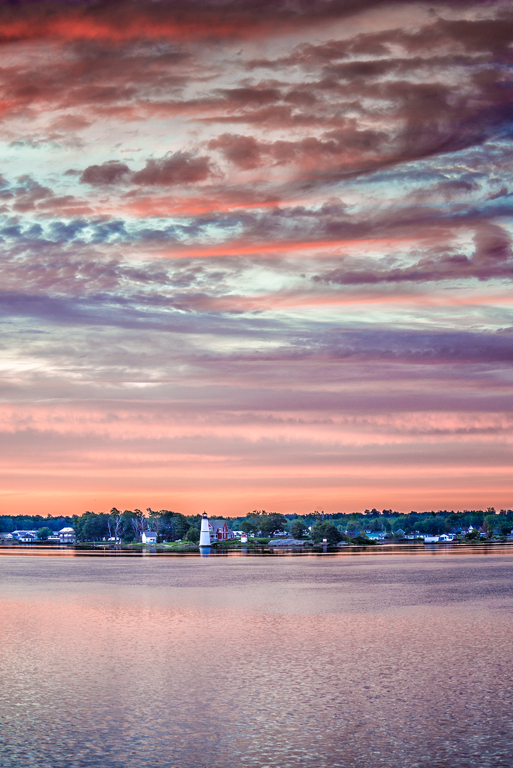 Sunrise-lighthouse-2490.png