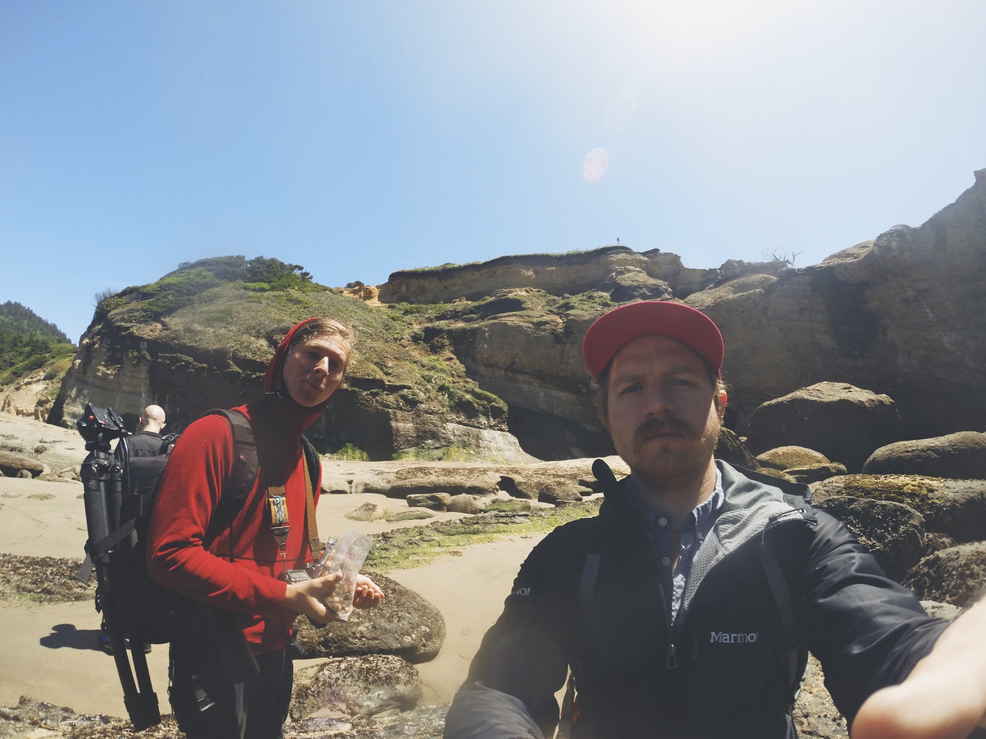 Hiking below Devil's Punch Bowl. 