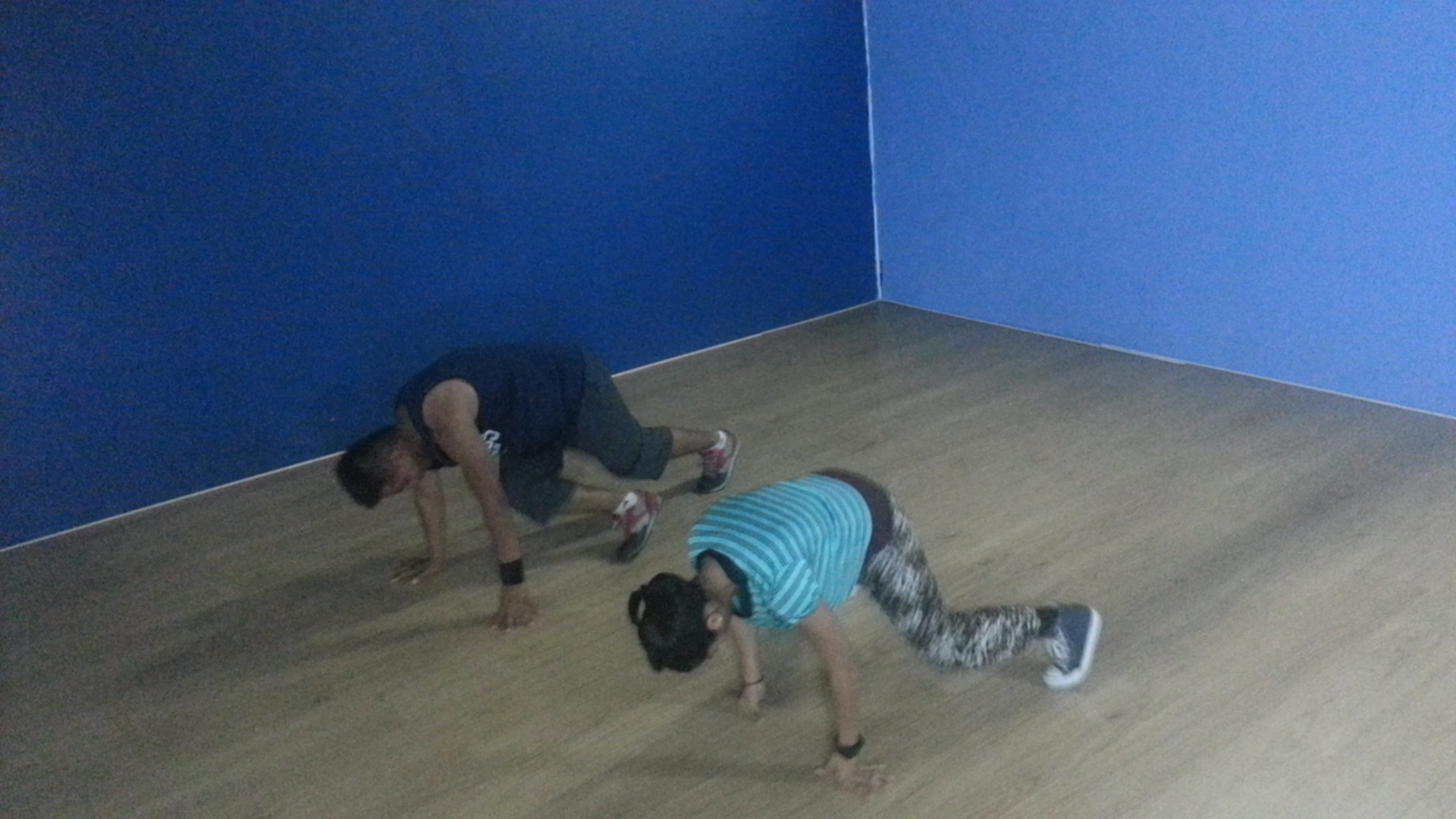  Mountain Climbers in Breaking 101 