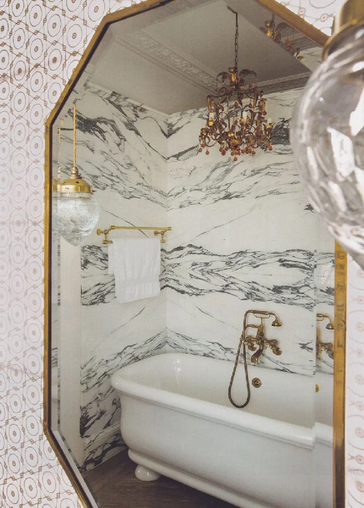 A London Bathroom Fit for a Queen — STYLE 02138