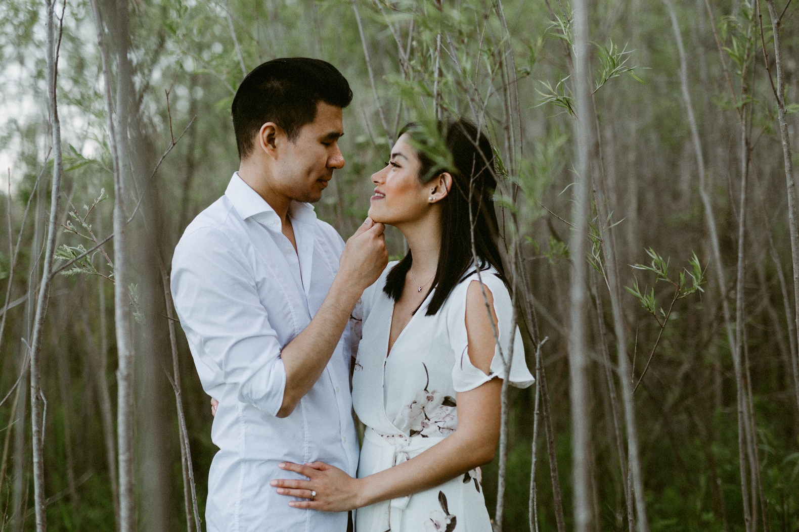 Scarborough Bluffs Toronto Engagement (12).jpg