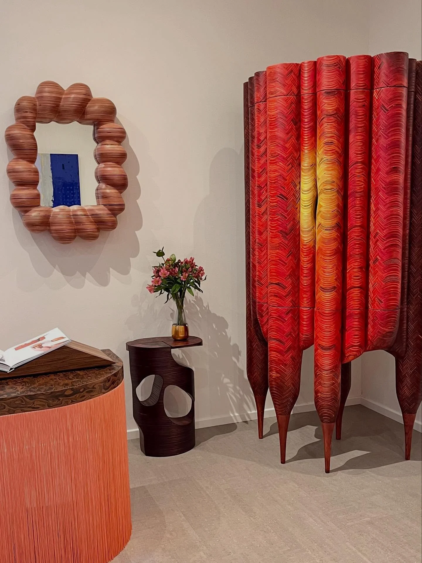 Some shots of the gallery before the Geode and Cliff tables make their way to Dallas for the #kipsbaydallas show house with @jdirelanddesign ✨