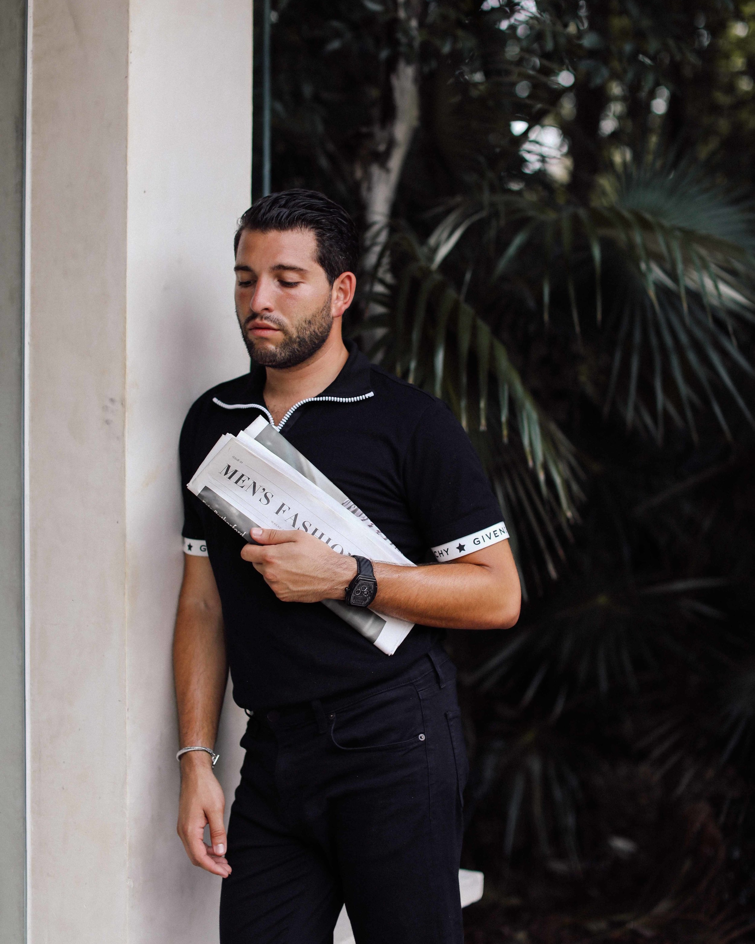 Gregory Davalos with our MFPjournal and the solid black Major Watch .