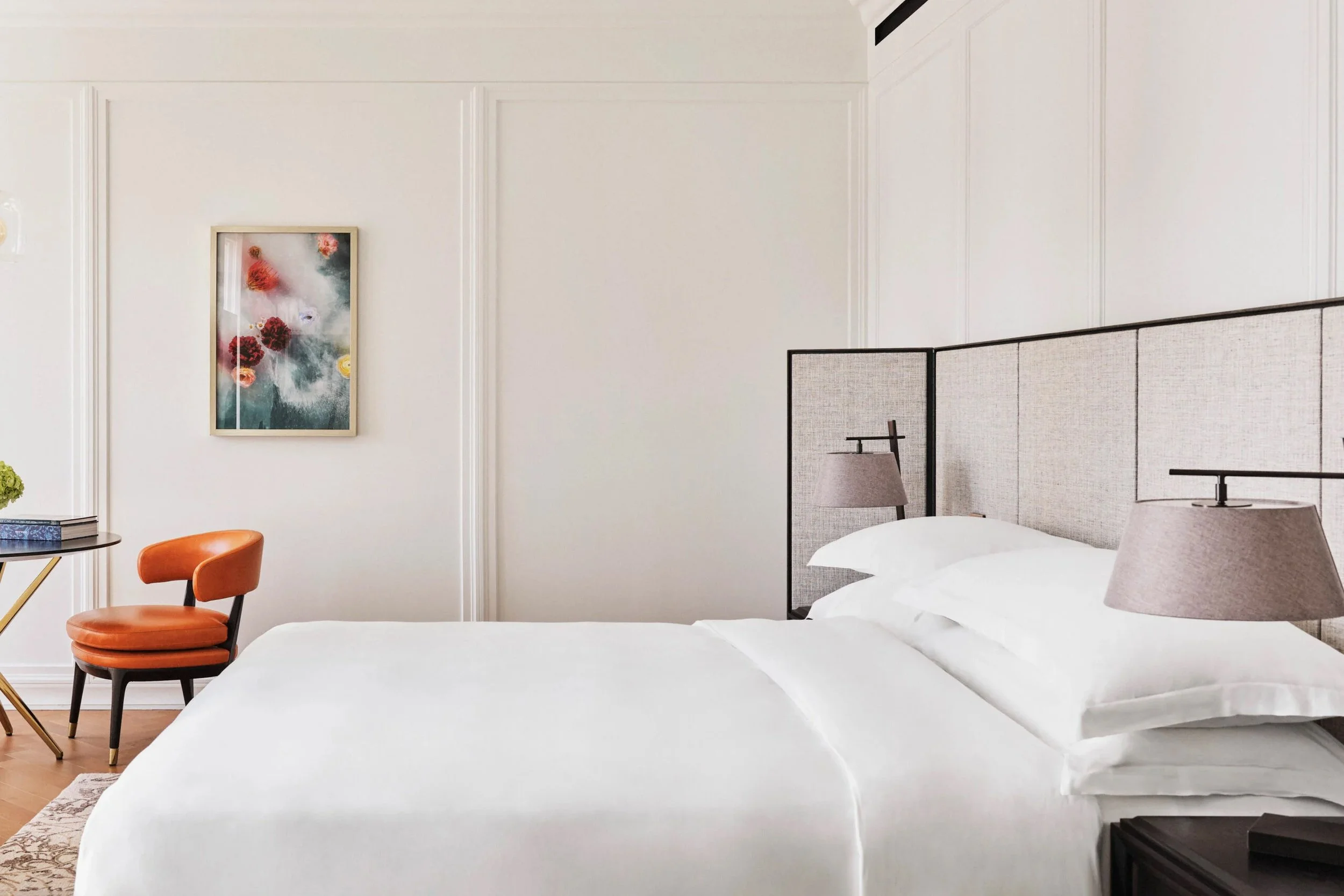 room-king-bed-H.jpg