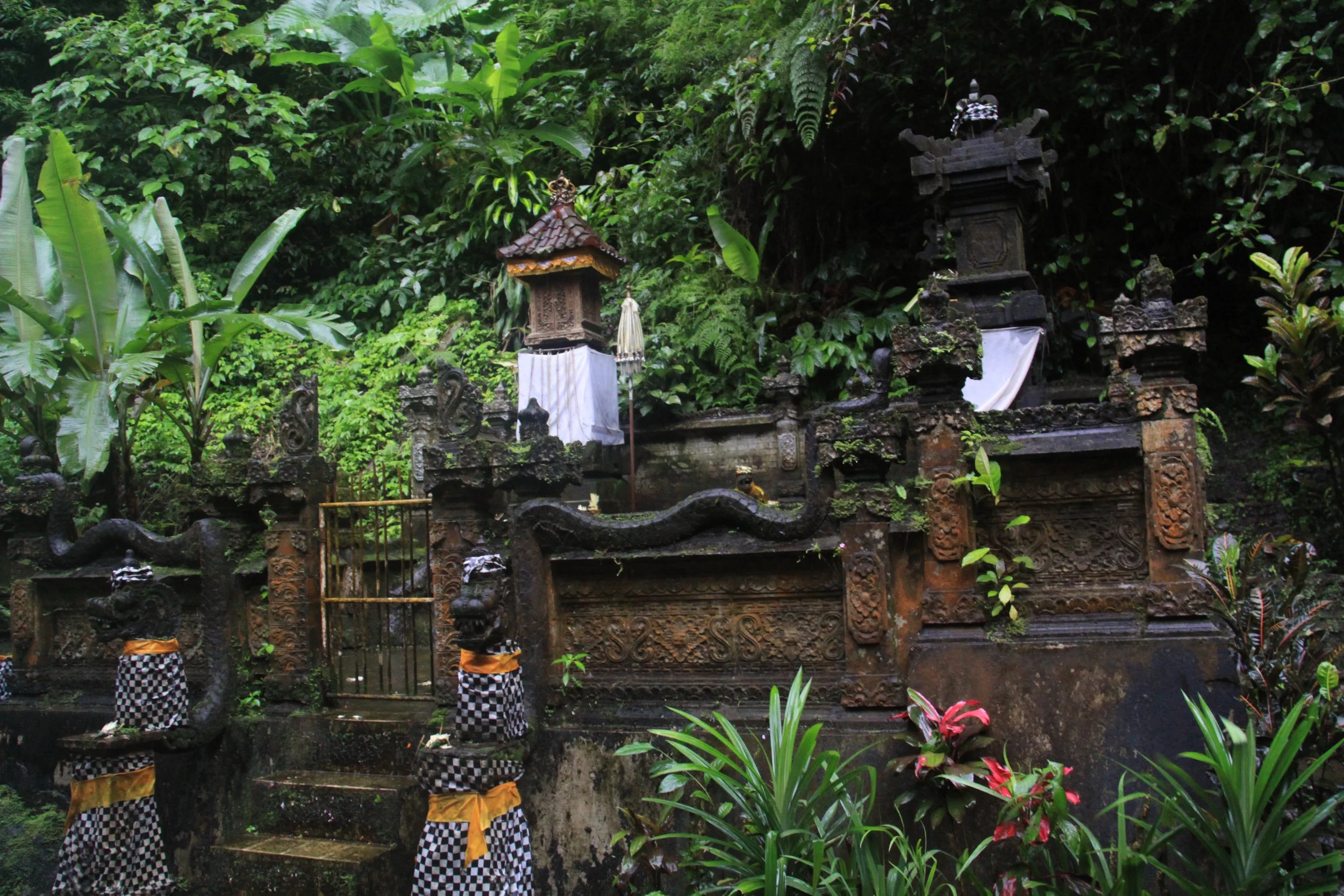 Bali - Shrine by Nungnung Waterfall
