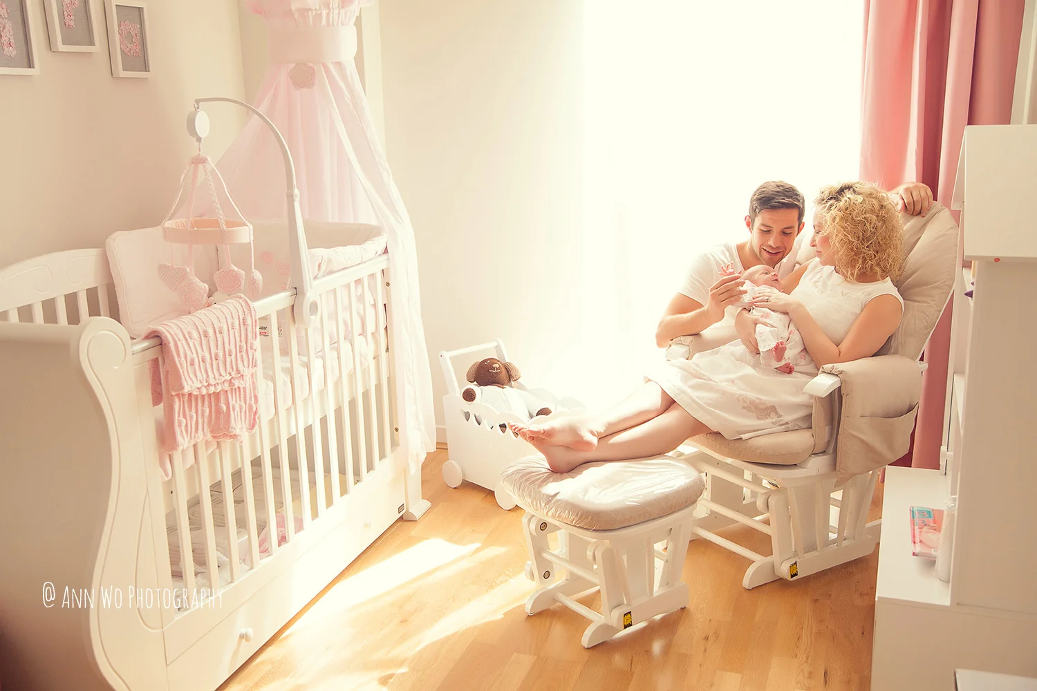 newborn-photographer-west-london-home-session-ann-wo27.jpg