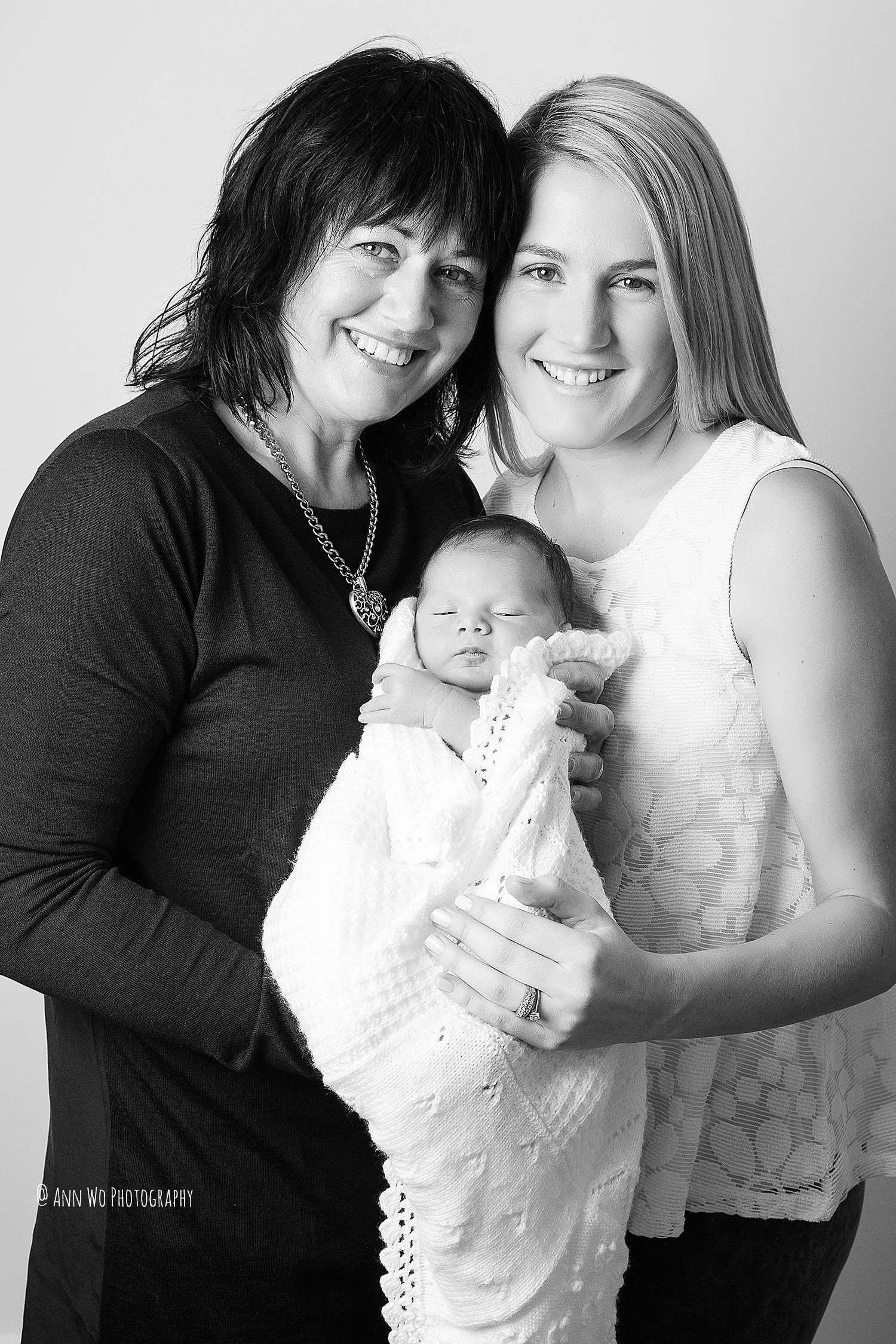ann-wo-photography-25jan2014-017-BW.jpg