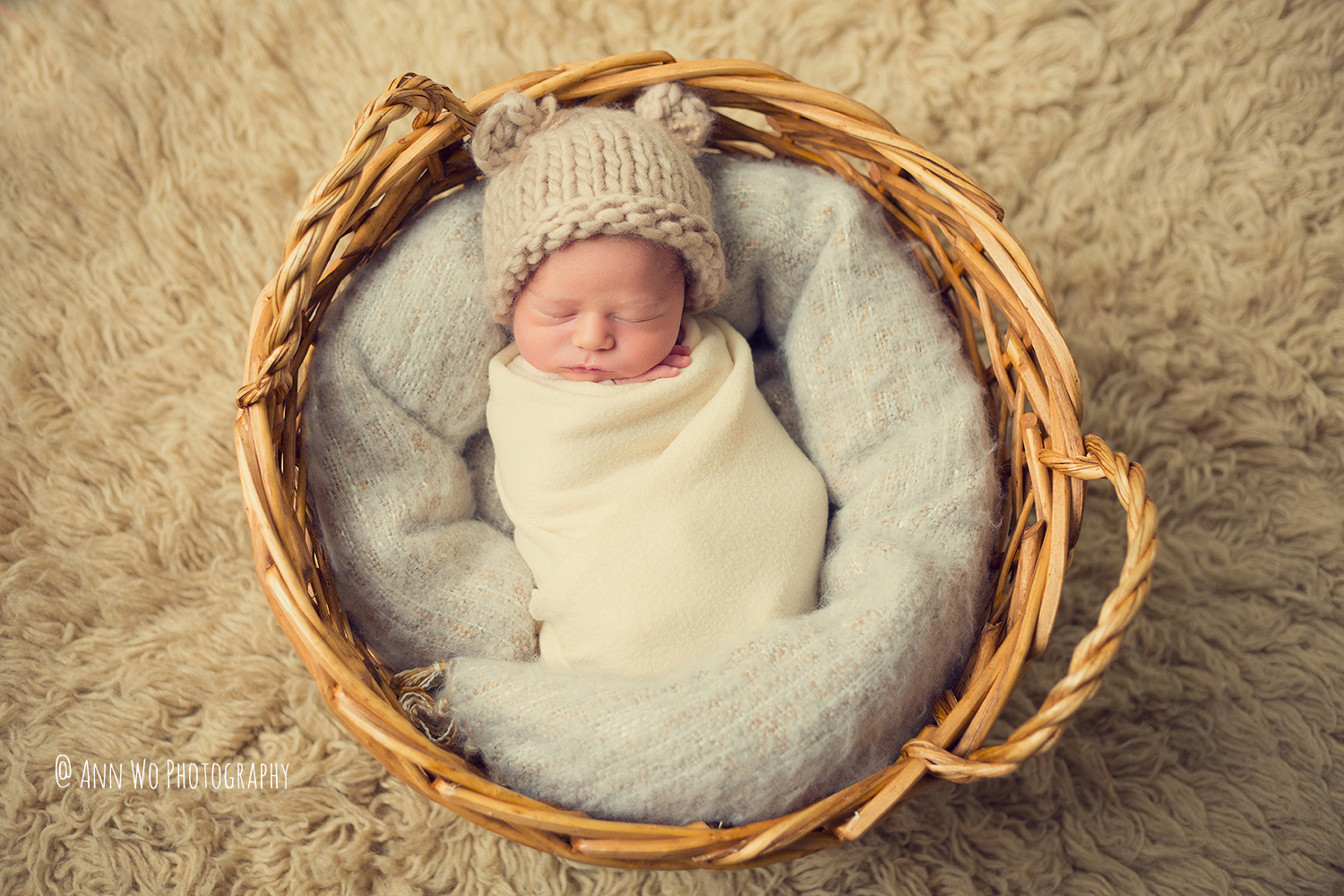 Maidenhead studio newborn photographer Ann Wo London baby