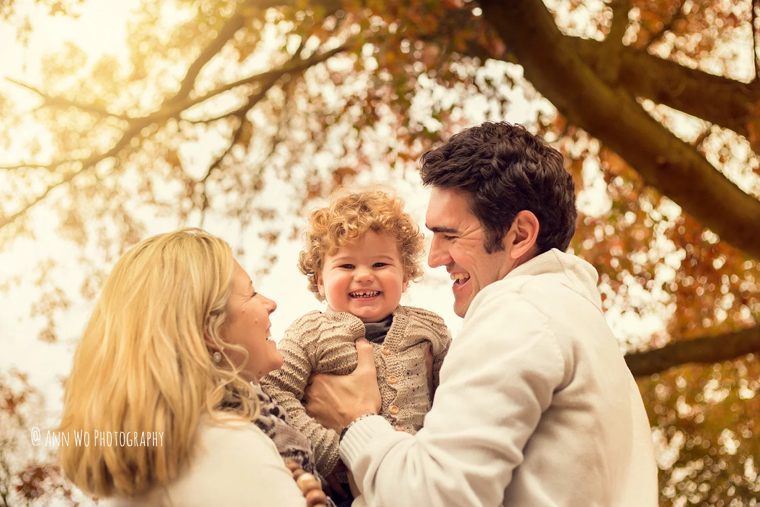 Family with toddler photo session - Outdoor, Berkshire - Sneak Peek - Ann Wo
