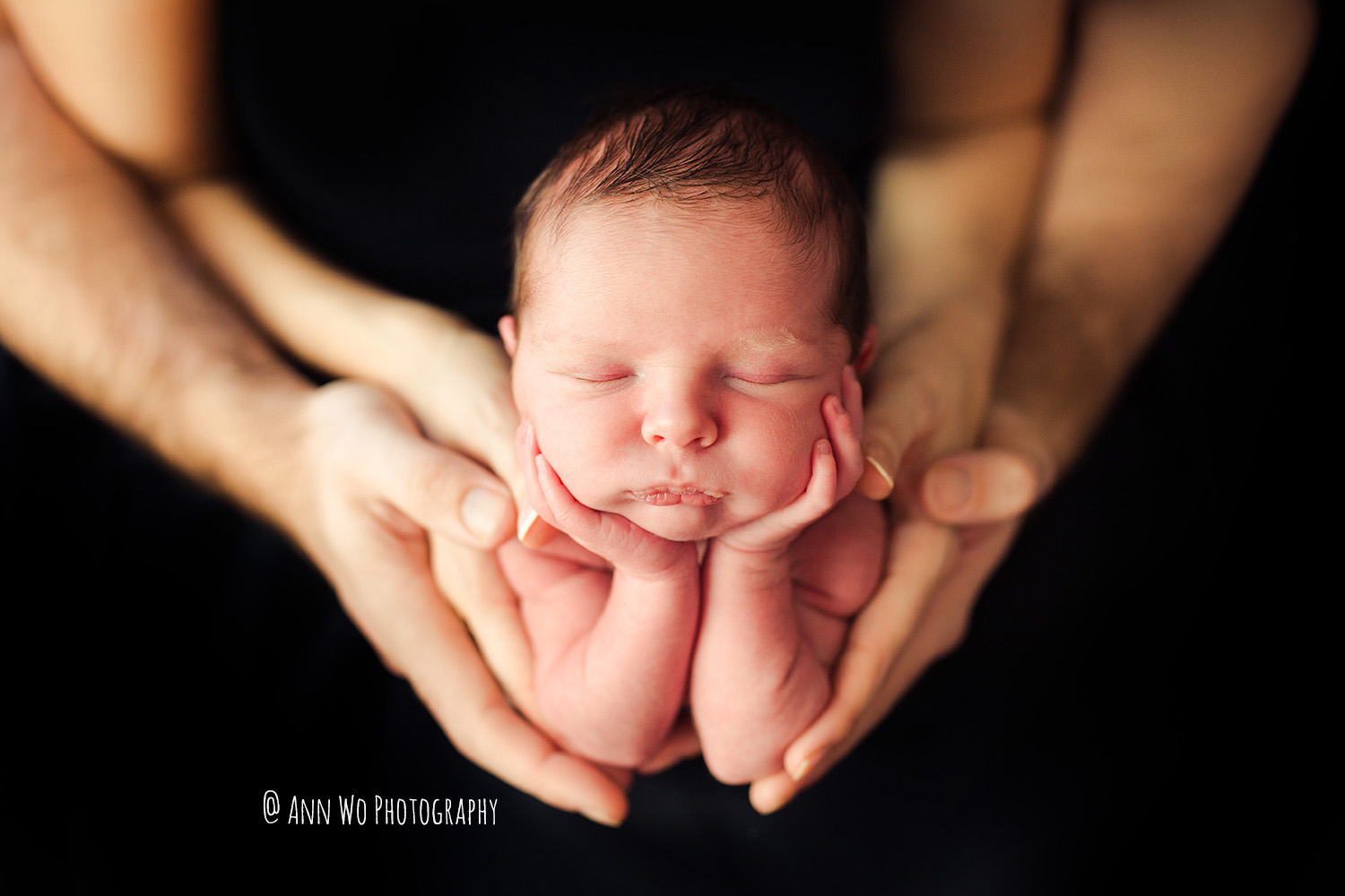 creative newborn baby photography by Ann Wo London