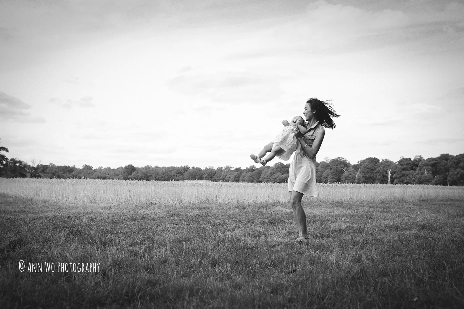 Lifestyle Family Photo Session - First Year - Outdoor Cake Smash - Baby Girl - London