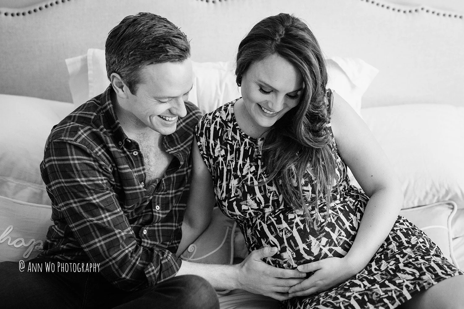 beautiful-maternity-lifestyle-photo-session-at-home-in-London-by-Ann-Wo-13.jpg