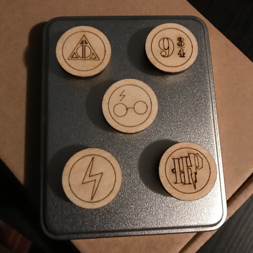 vedholdende marv Spiller skak Harry Potter Magnet Set — Rushing's Rarities – Custom Movie Props and  Graphic Design – Portland, OR