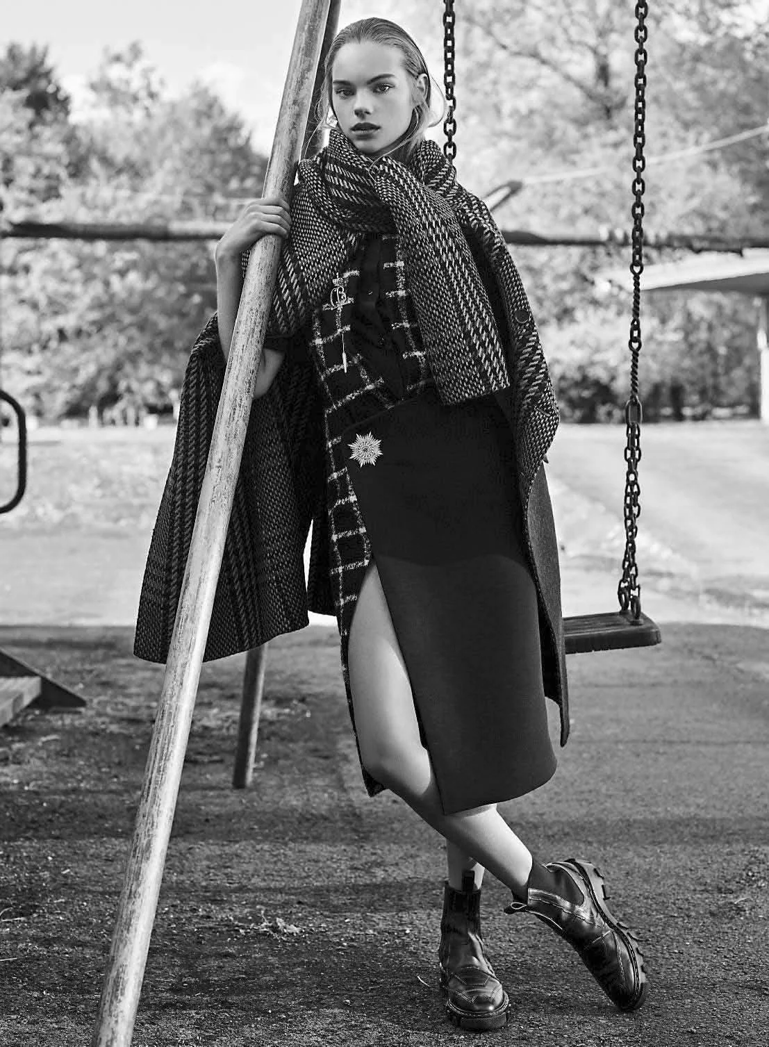 sophia-ahrens-estella-boersma-by-karim-sadli-for-vogue-italia-august-2015-3.jpg
