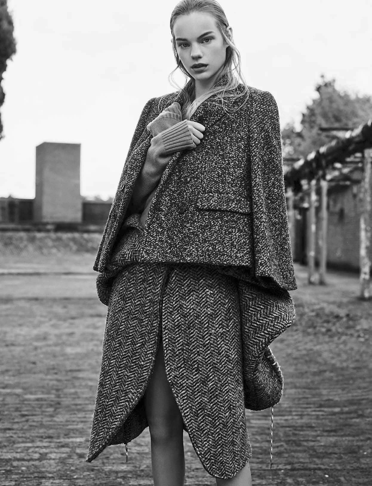 sophia-ahrens-estella-boersma-by-karim-sadli-for-vogue-italia-august-2015-6.jpg