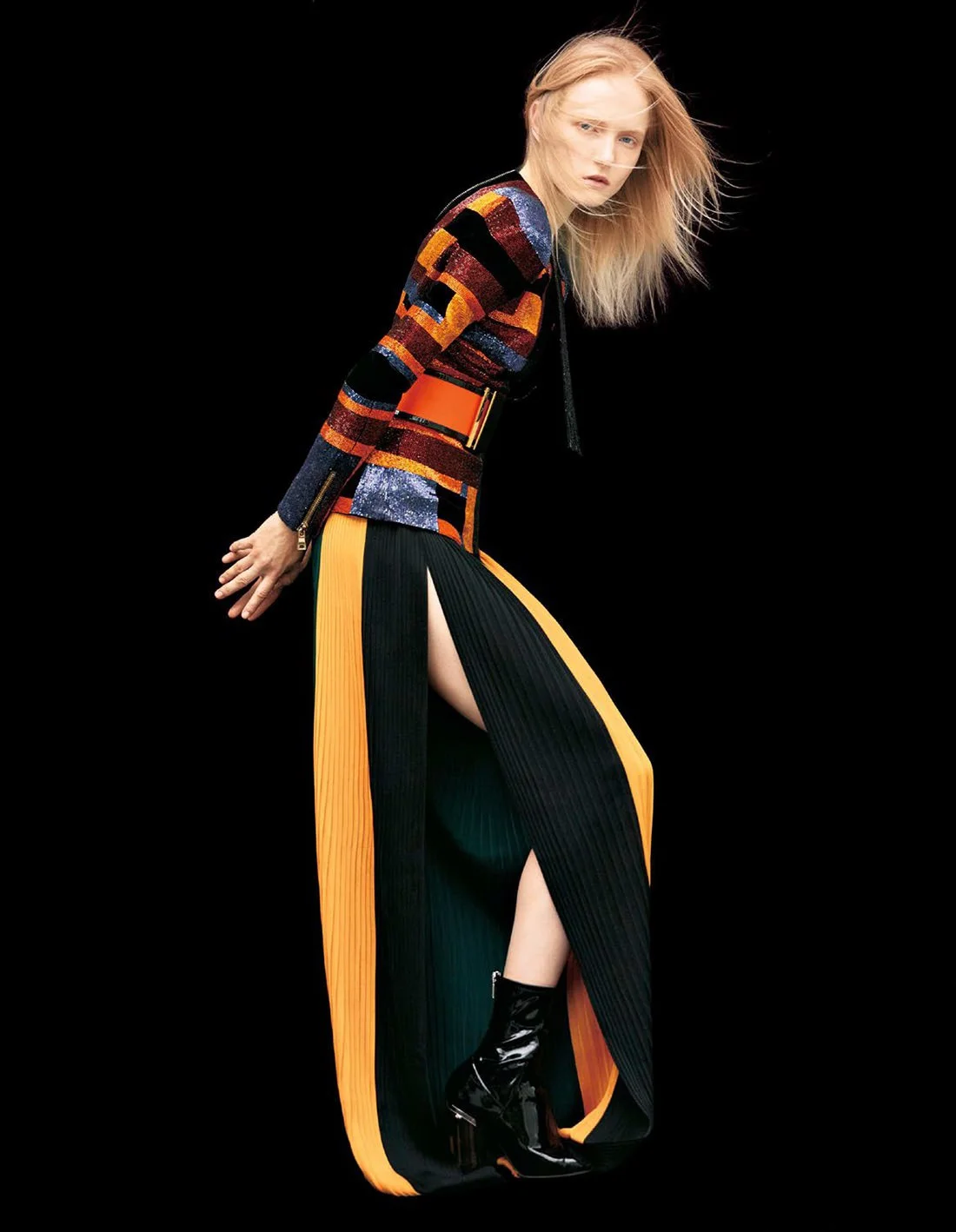 maja-salamon-by-dusan-reljin-for-harper_s-bazaar-japan-october-2015-11.jpg