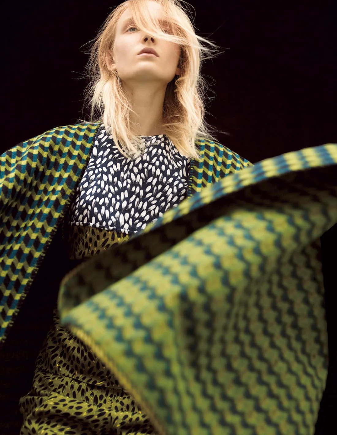 maja-salamon-by-dusan-reljin-for-harper_s-bazaar-japan-october-2015-2.jpg