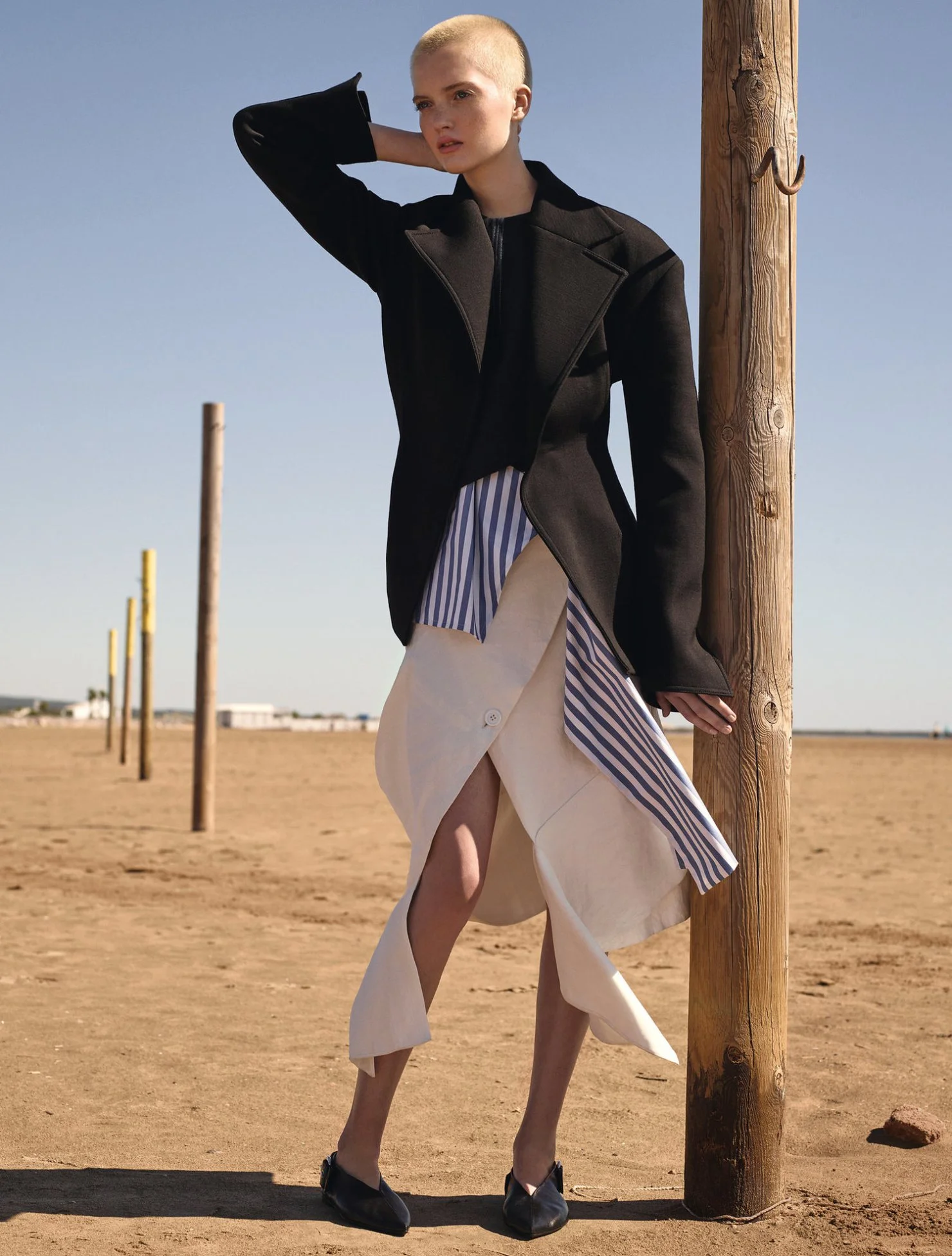 ruth-bell-by-karim-sadli-for-t-magazine-november-2015-2.jpg