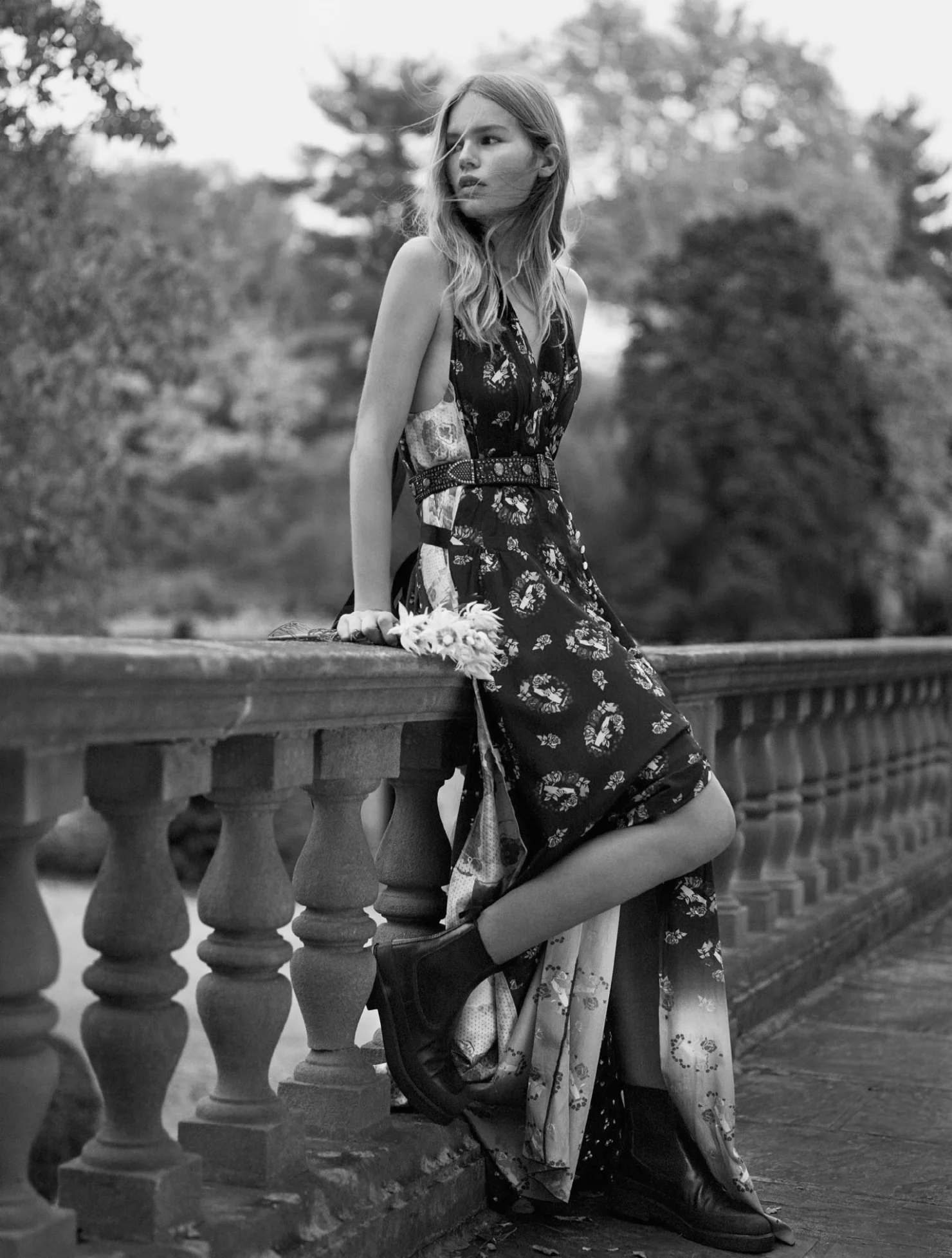 anna-ewers-by-karim-sadli-for-vogue-us-february-2016-6.jpg