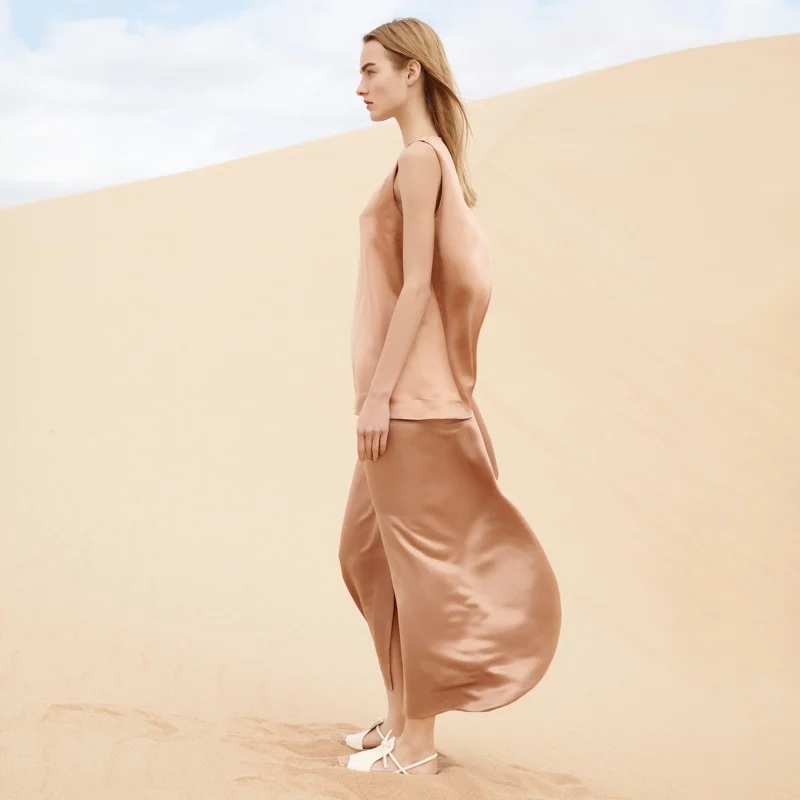 COS-Spring-Summer-2016-Campaign02.jpg