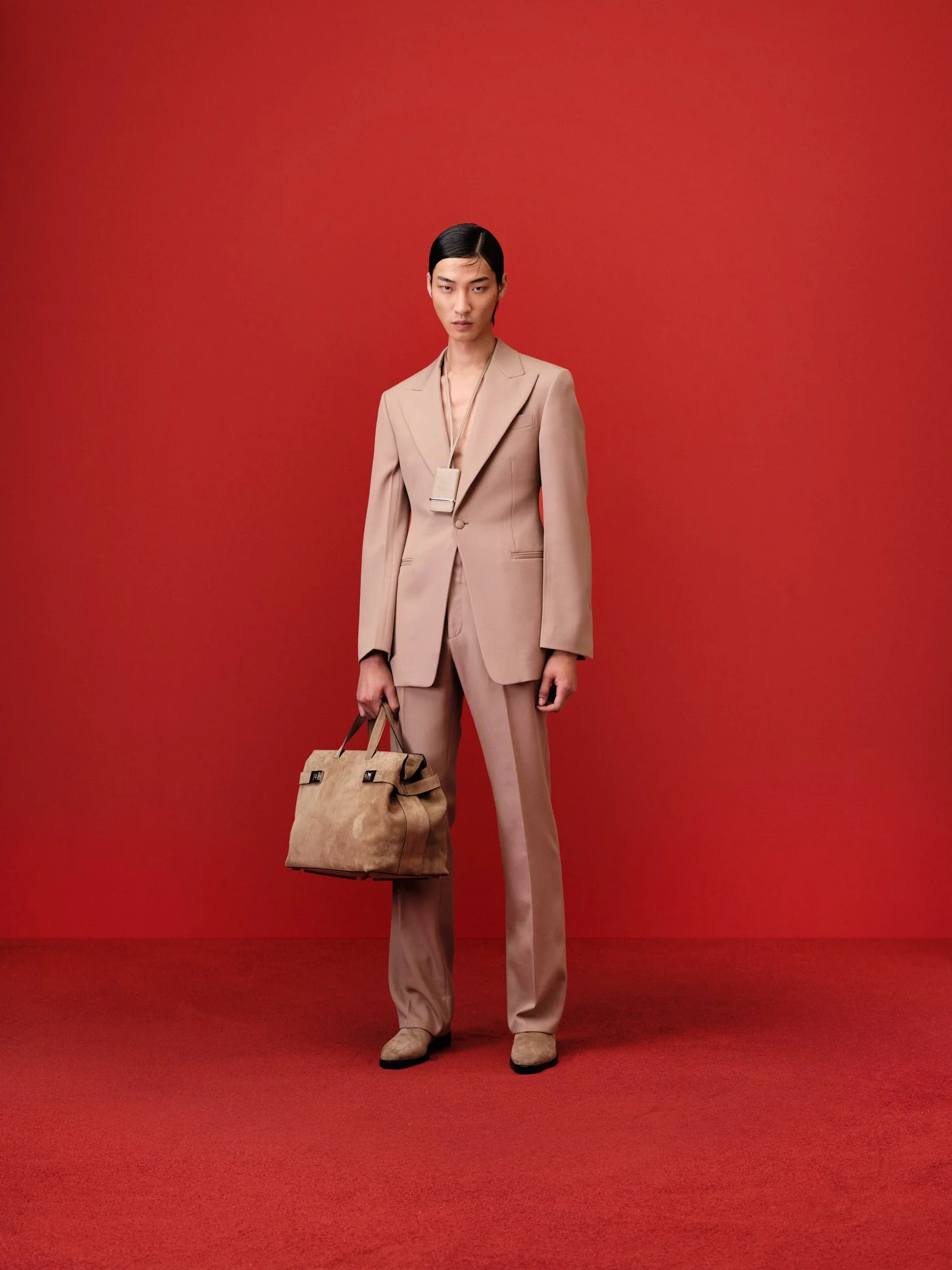 LOOK46_Ferragamo_46_0196_V04_sRGB_300DPI_2084px.jpg