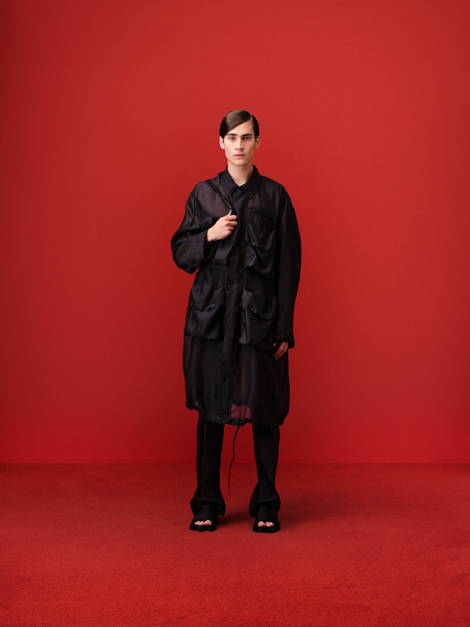 LOOK14_ferragamo_230922_33_0727_V04_sRGB_300DPI_2084px.jpg