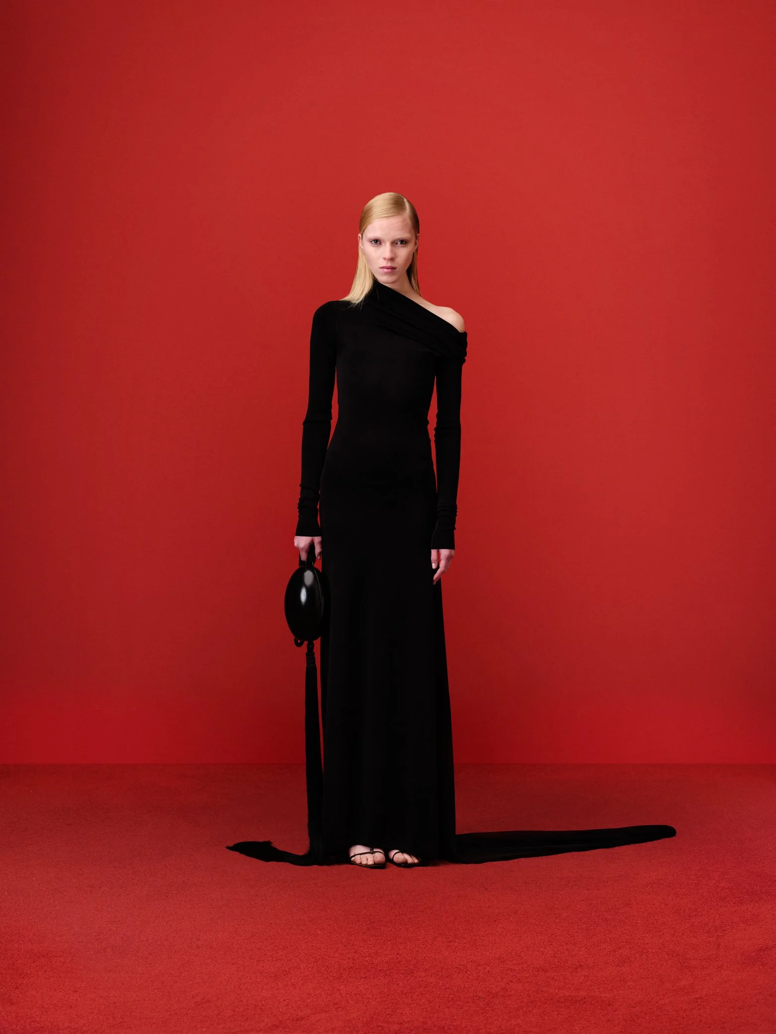 LOOK54_ferragamo_230922_31_0707_V04_sRGB_300DPI_2084px.jpg
