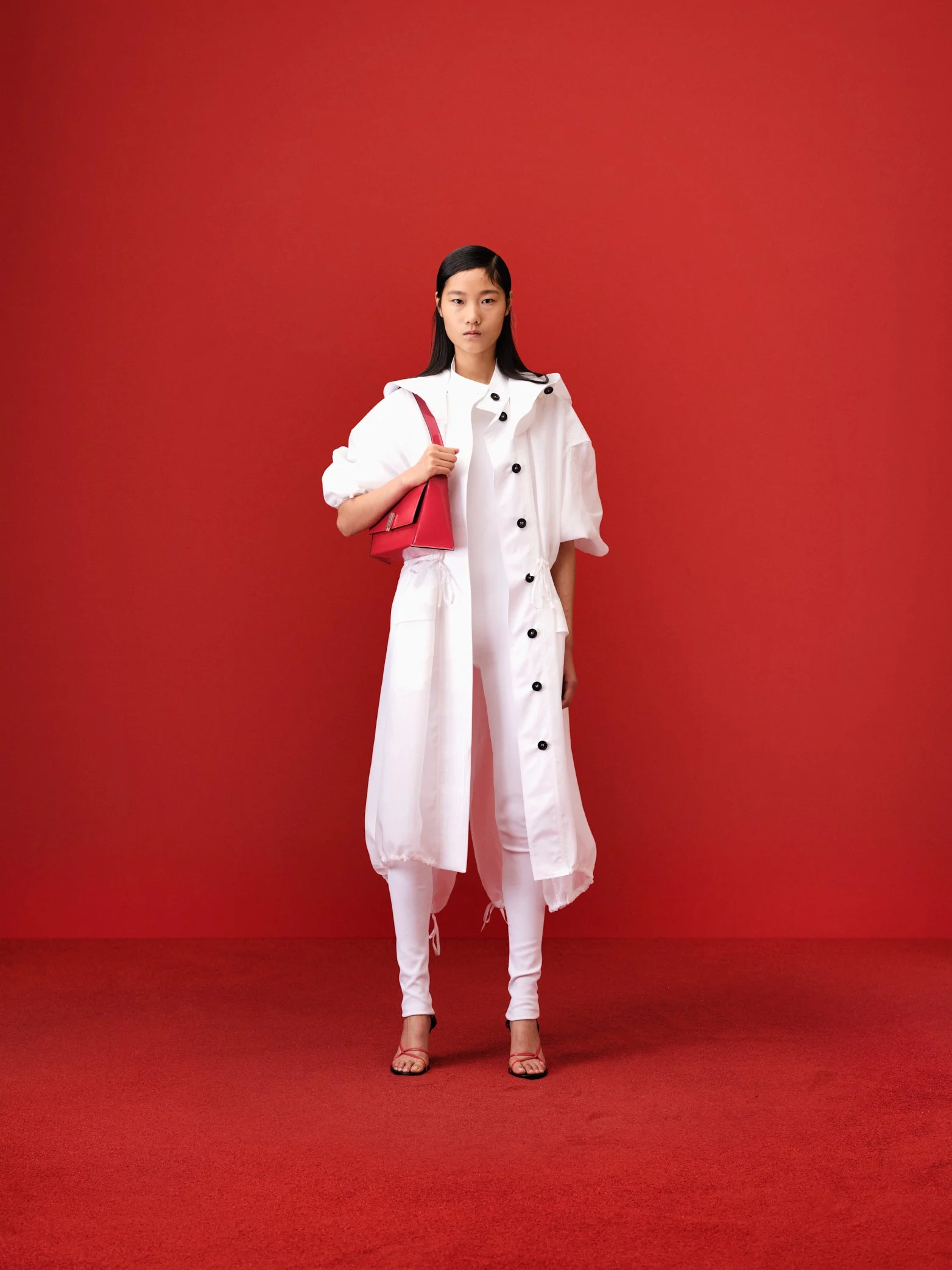 LOOK20_ferragamo_230922_25_0590_V04_sRGB_300DPI_2084px.jpg