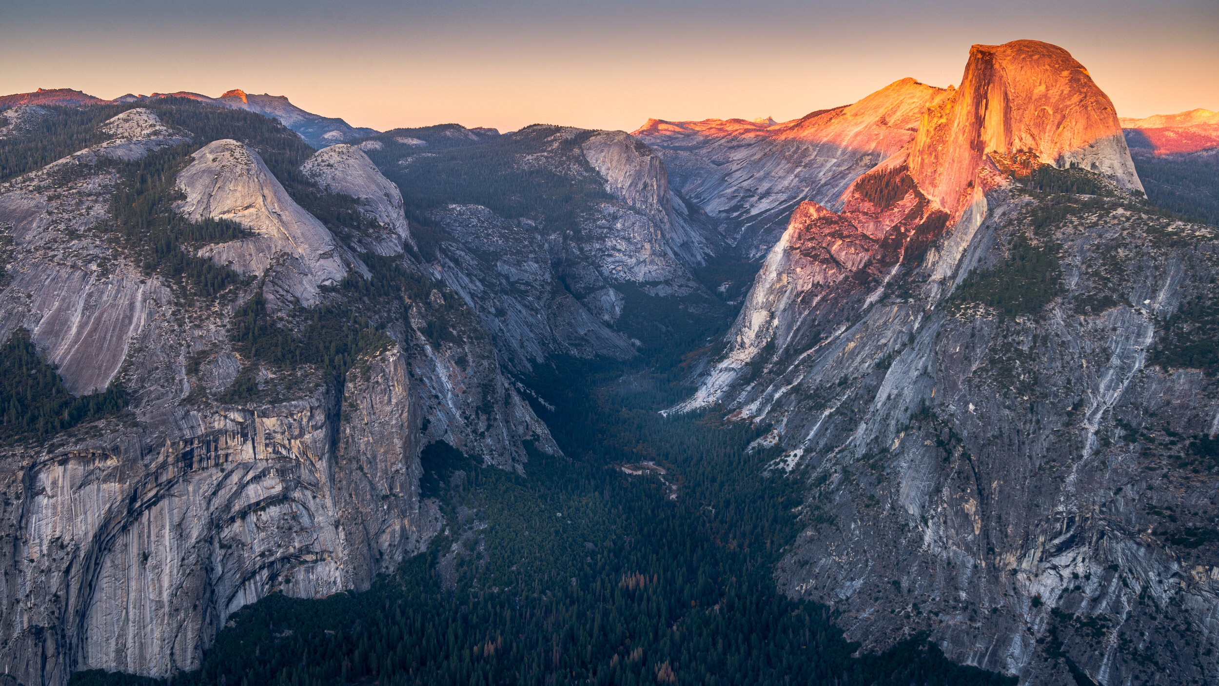 Glacier Point w Half Dome Yosemite.jpg